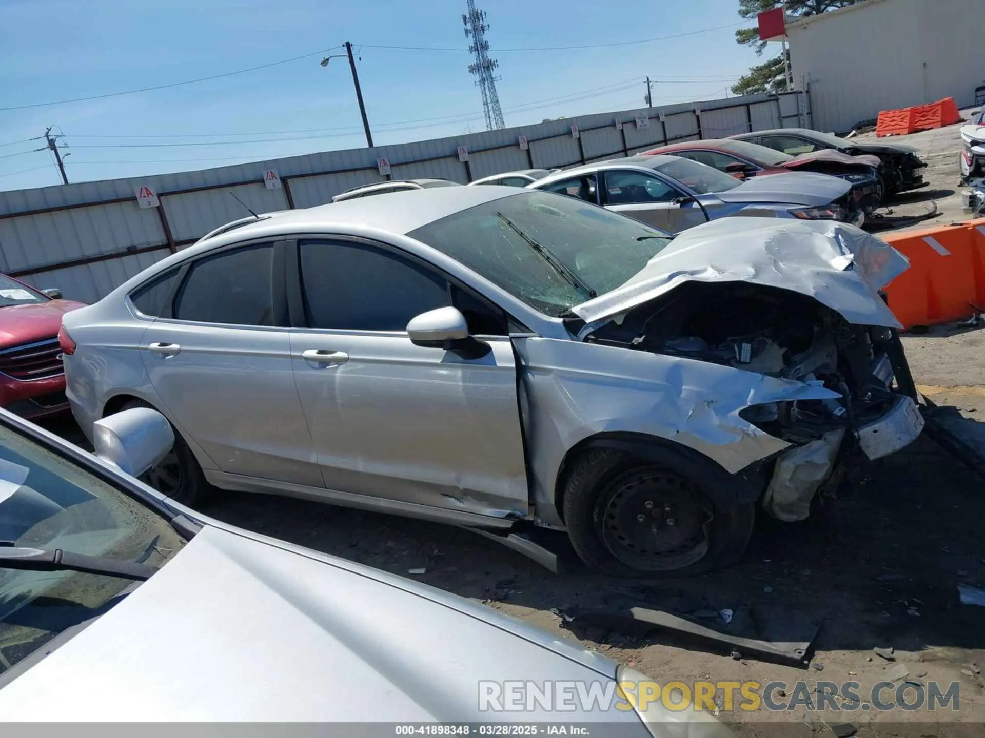 12 fotografías del automóvil dañado 3FA6P0G72KR146496 FORD FUSION 2019