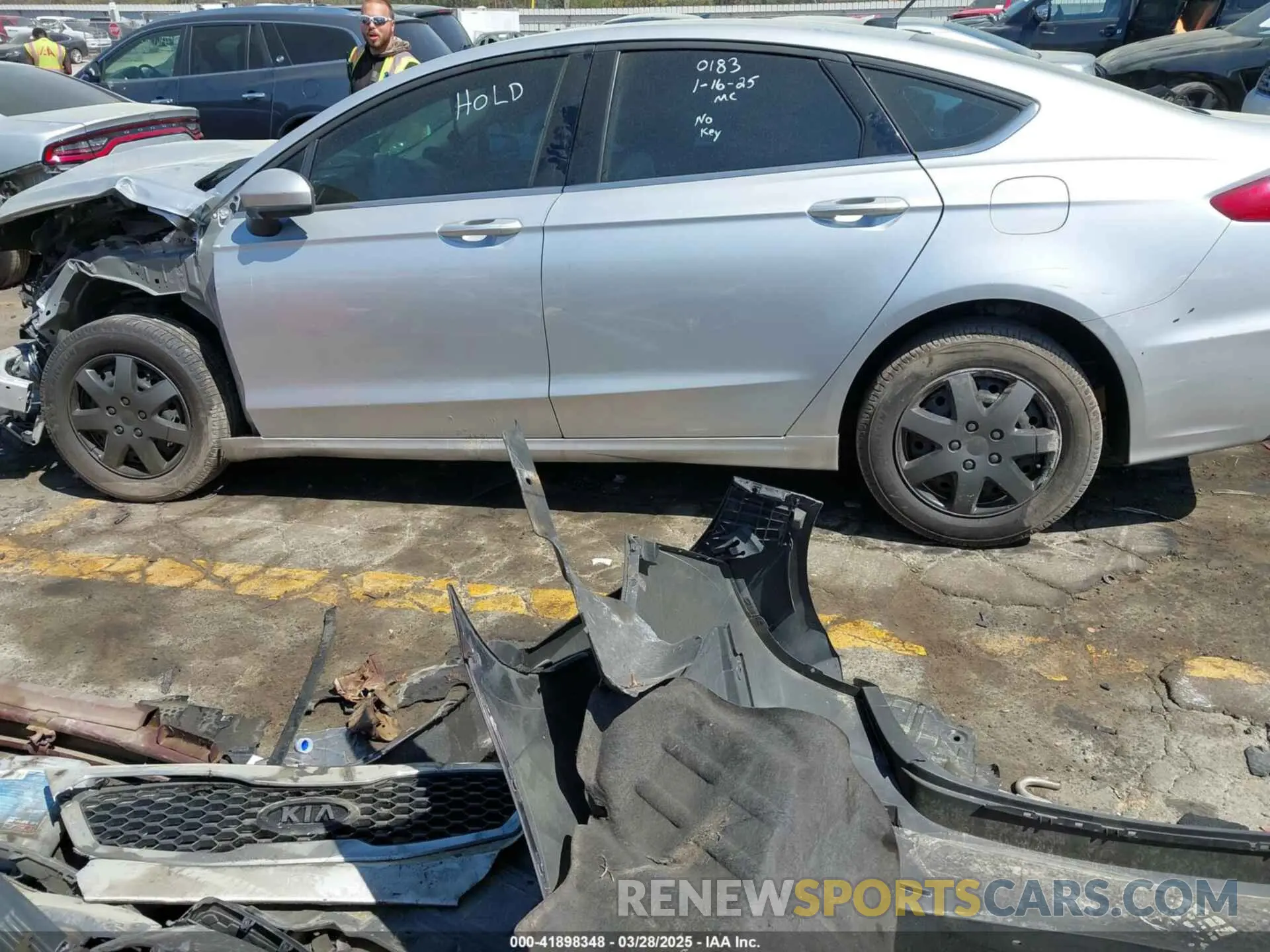 13 fotografías del automóvil dañado 3FA6P0G72KR146496 FORD FUSION 2019