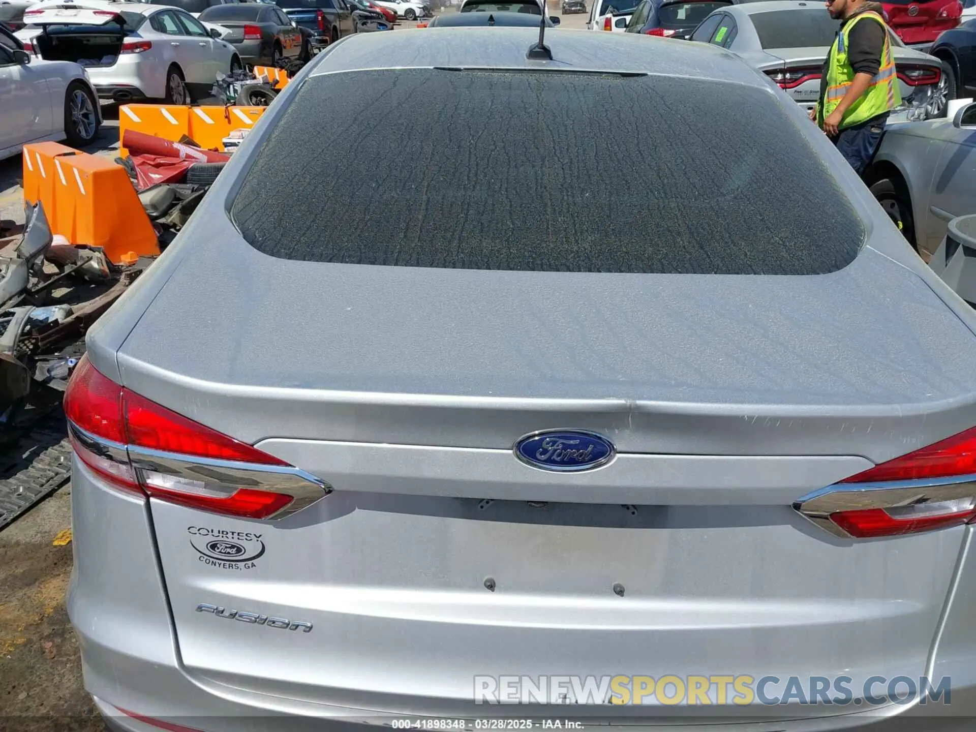 15 fotografías del automóvil dañado 3FA6P0G72KR146496 FORD FUSION 2019