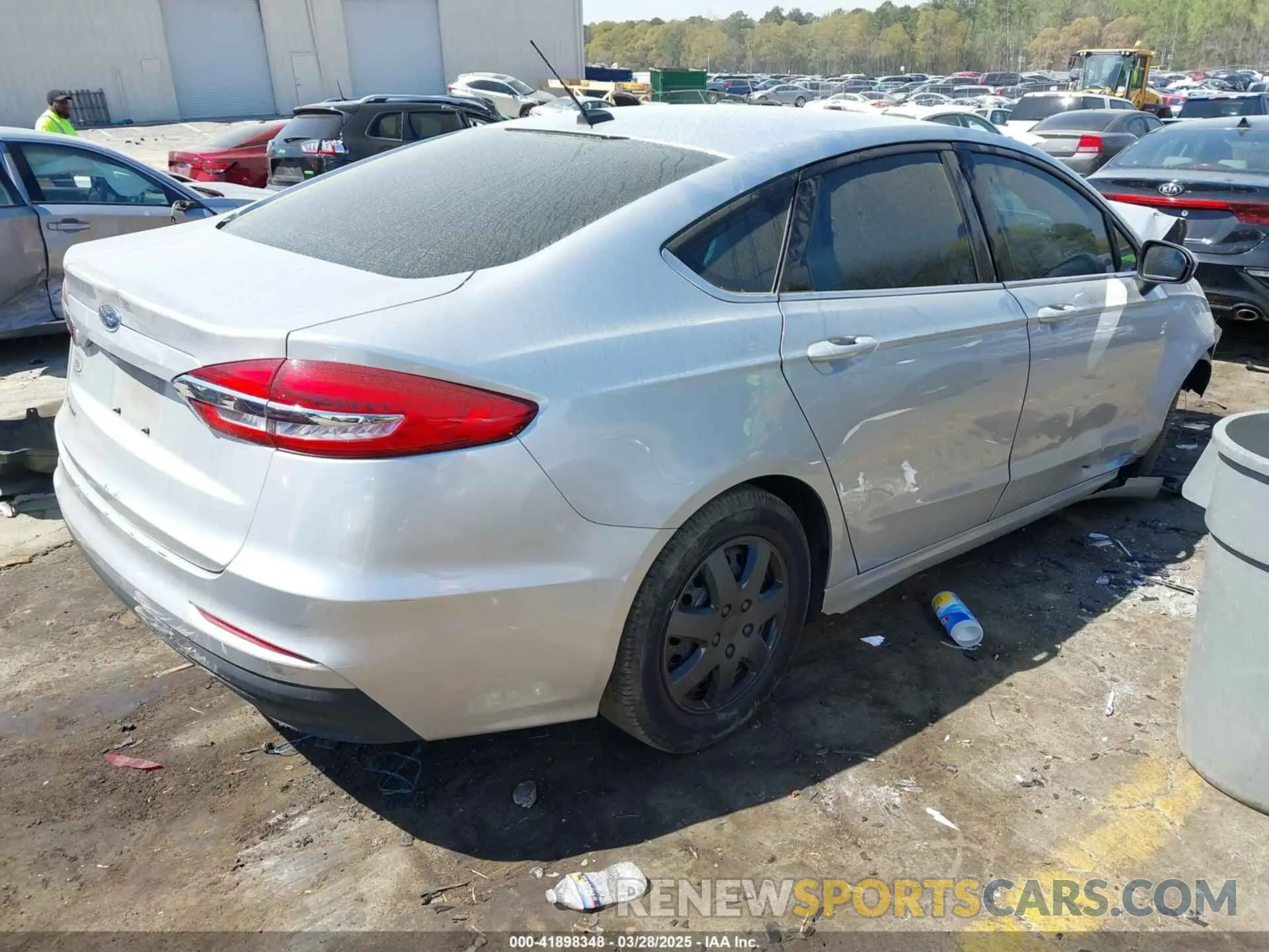 4 fotografías del automóvil dañado 3FA6P0G72KR146496 FORD FUSION 2019