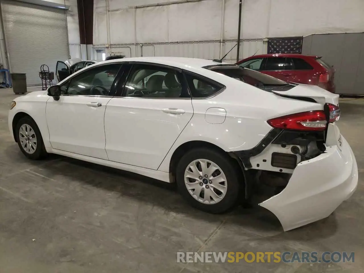 2 fotografías del automóvil dañado 3FA6P0G72KR199618 FORD FUSION 2019