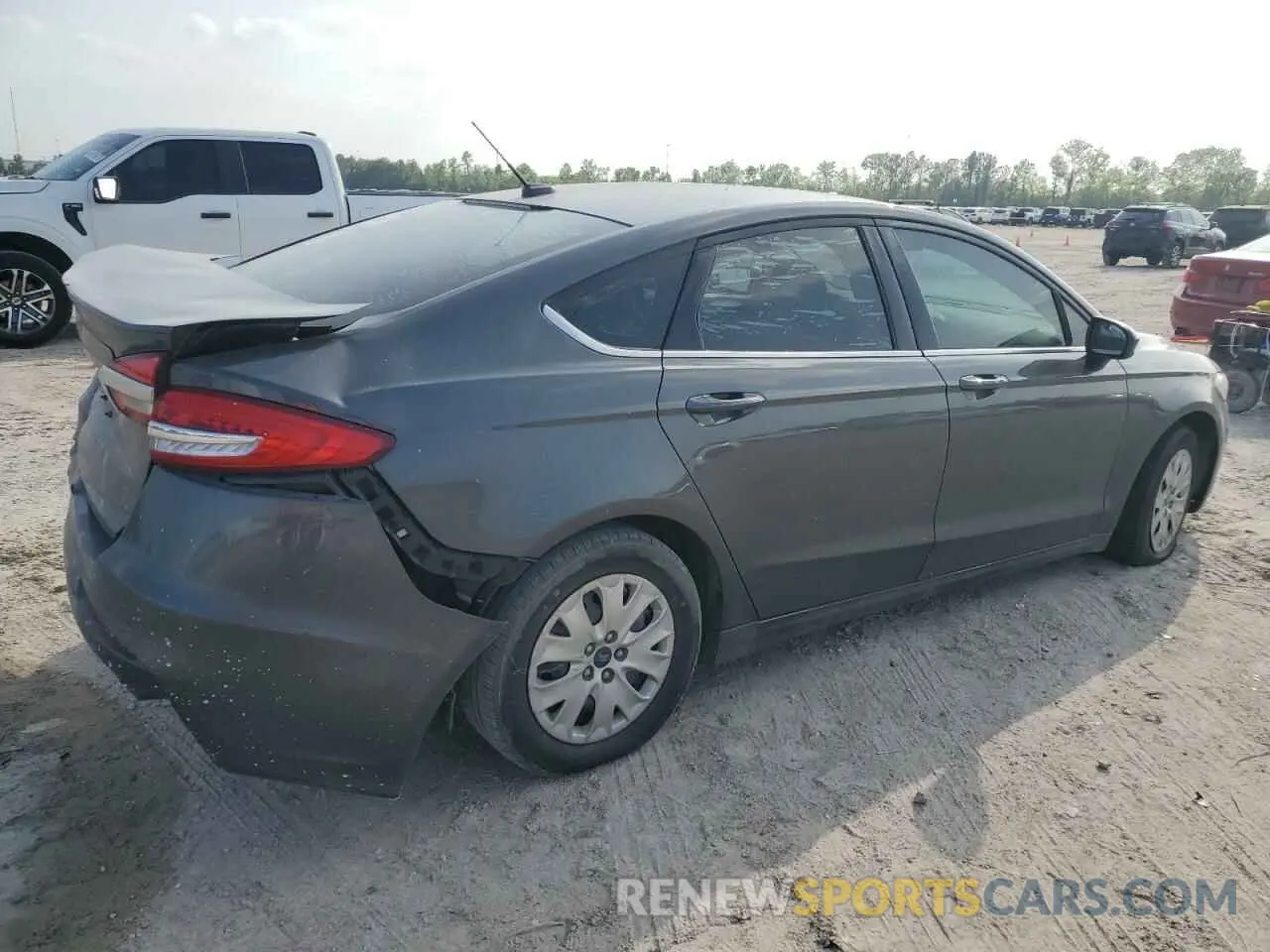 3 fotografías del automóvil dañado 3FA6P0G73KR282748 FORD FUSION 2019