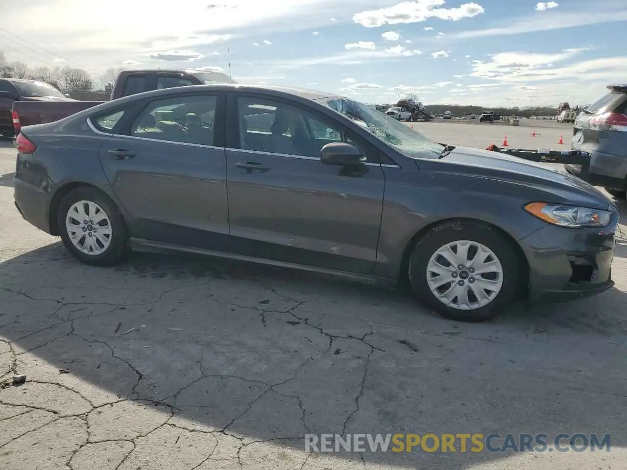 4 fotografías del automóvil dañado 3FA6P0G74KR135936 FORD FUSION 2019
