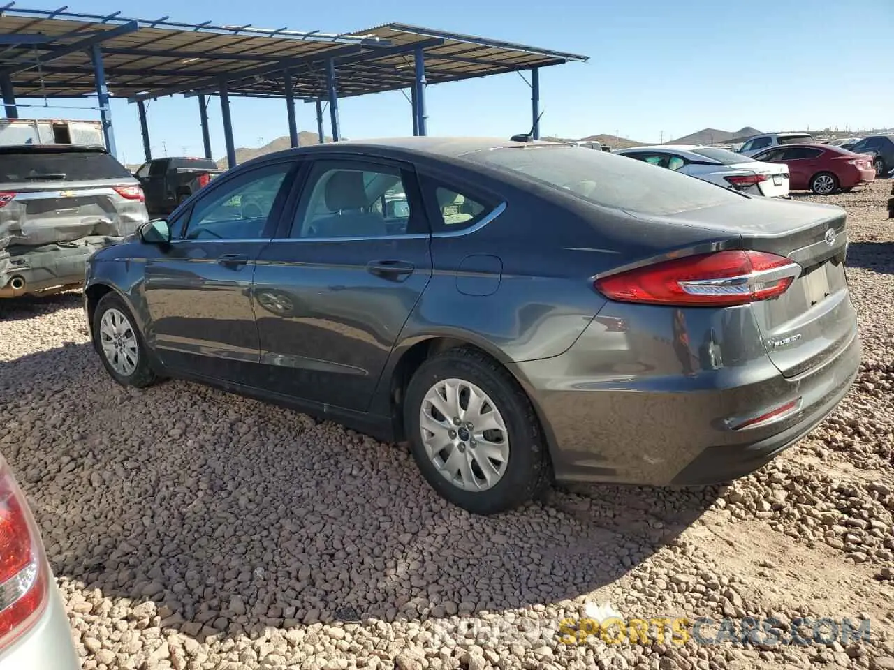 2 fotografías del automóvil dañado 3FA6P0G74KR248723 FORD FUSION 2019