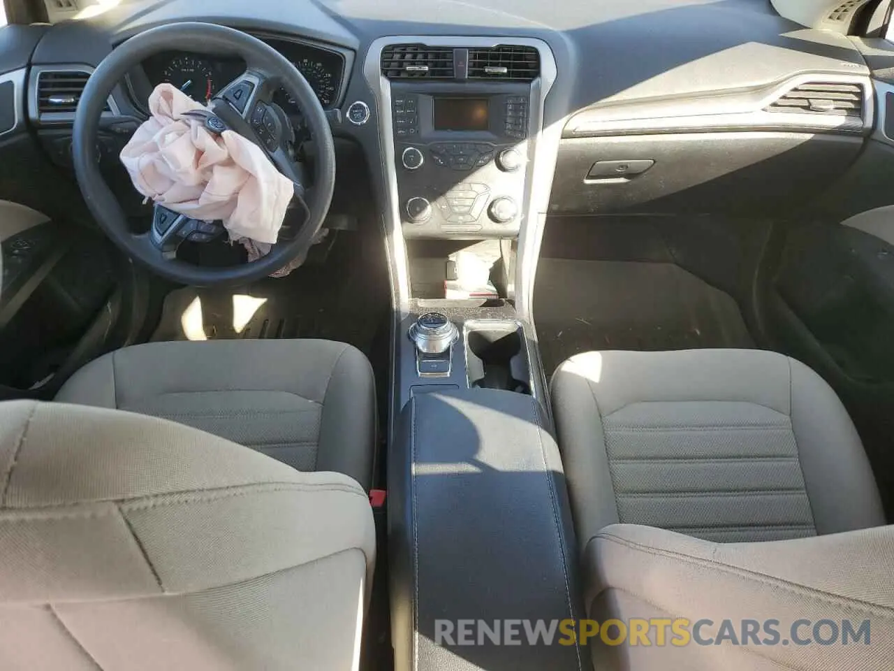 8 fotografías del automóvil dañado 3FA6P0G74KR248723 FORD FUSION 2019