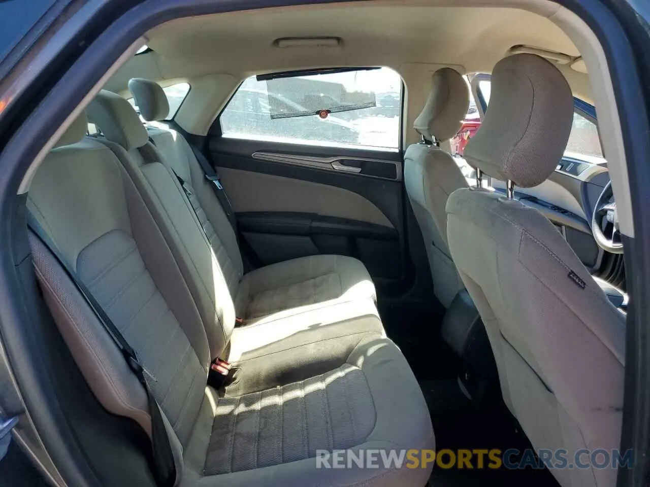 10 fotografías del automóvil dañado 3FA6P0G74KR250083 FORD FUSION 2019