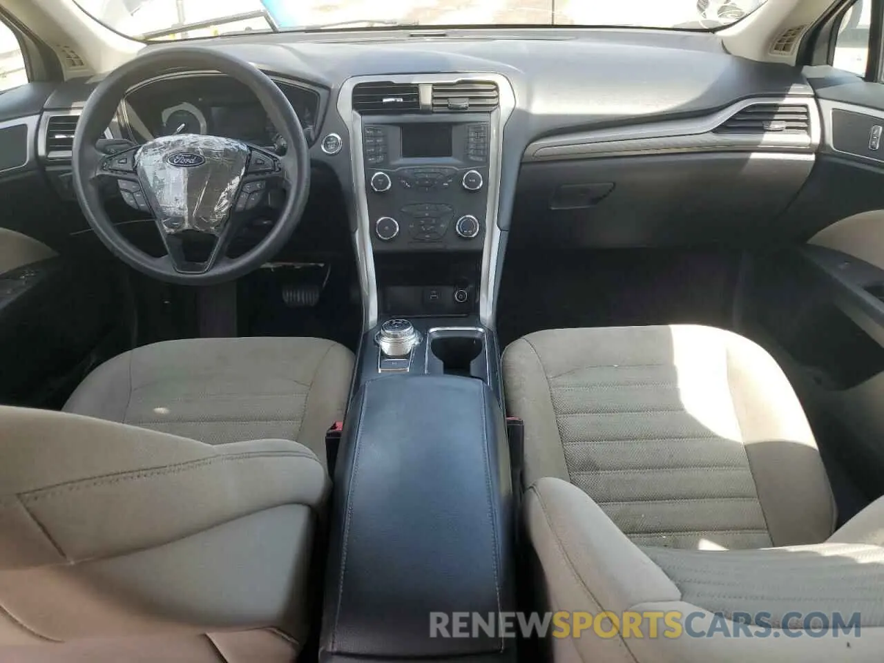 8 fotografías del automóvil dañado 3FA6P0G75KR108633 FORD FUSION 2019