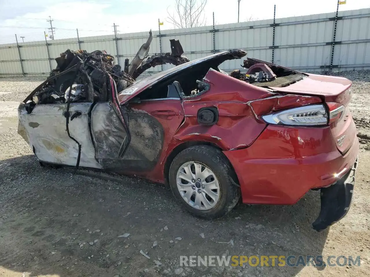 2 fotografías del automóvil dañado 3FA6P0G75KR129465 FORD FUSION 2019