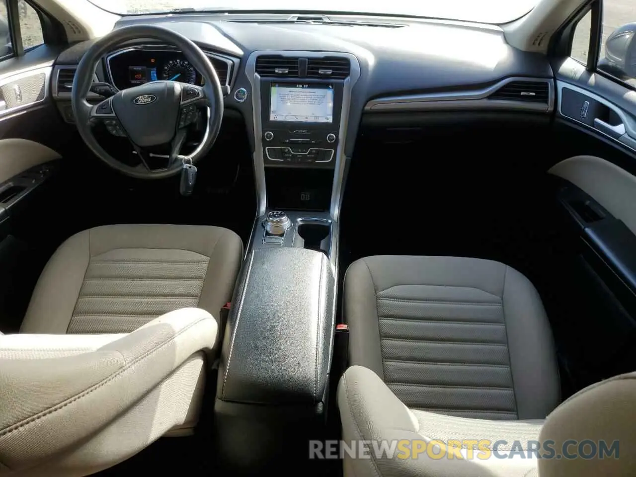 8 fotografías del automóvil dañado 3FA6P0G75KR216430 FORD FUSION 2019