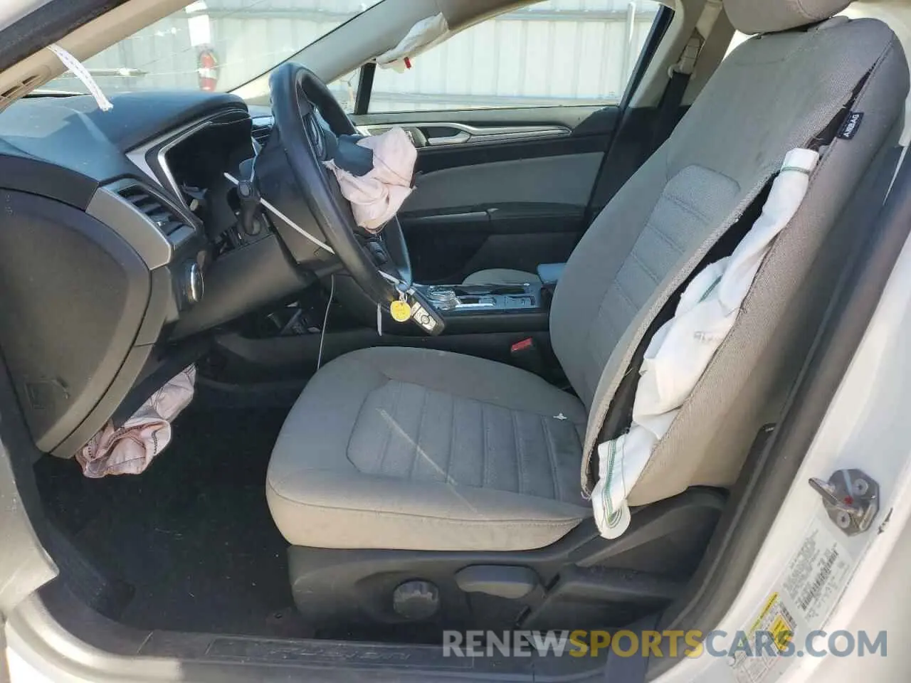7 fotografías del automóvil dañado 3FA6P0G75KR280788 FORD FUSION 2019