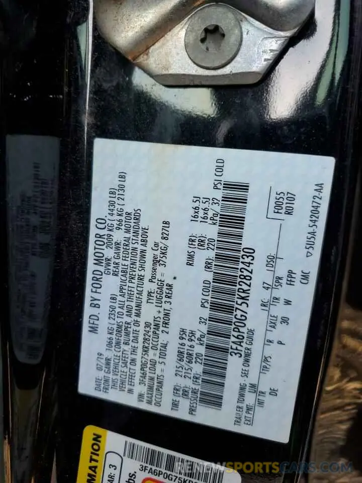 12 fotografías del automóvil dañado 3FA6P0G75KR282430 FORD FUSION 2019