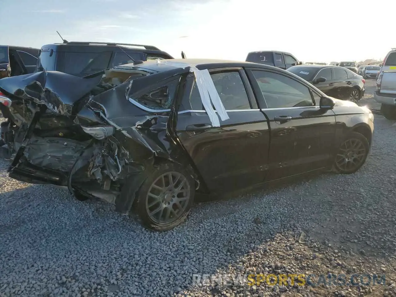 3 fotografías del automóvil dañado 3FA6P0G75KR282430 FORD FUSION 2019
