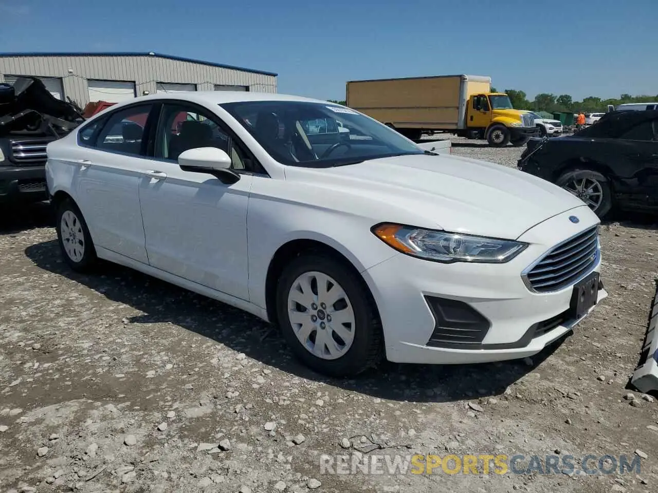 4 fotografías del automóvil dañado 3FA6P0G76KR133489 FORD FUSION 2019