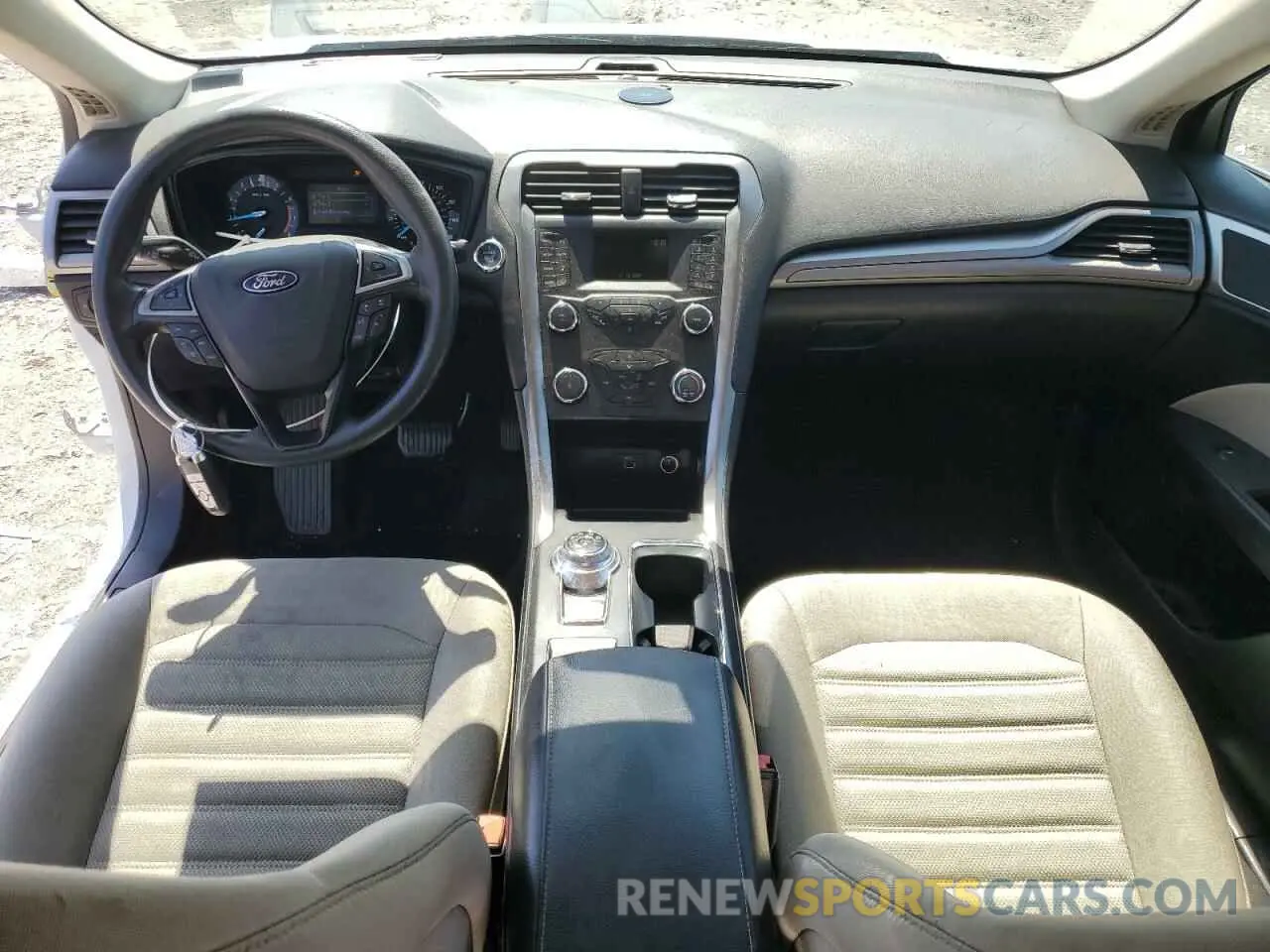 8 fotografías del automóvil dañado 3FA6P0G76KR133489 FORD FUSION 2019
