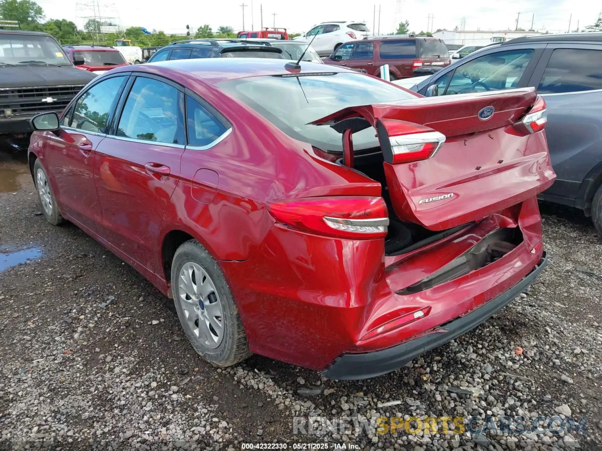3 fotografías del automóvil dañado 3FA6P0G76KR233267 FORD FUSION 2019