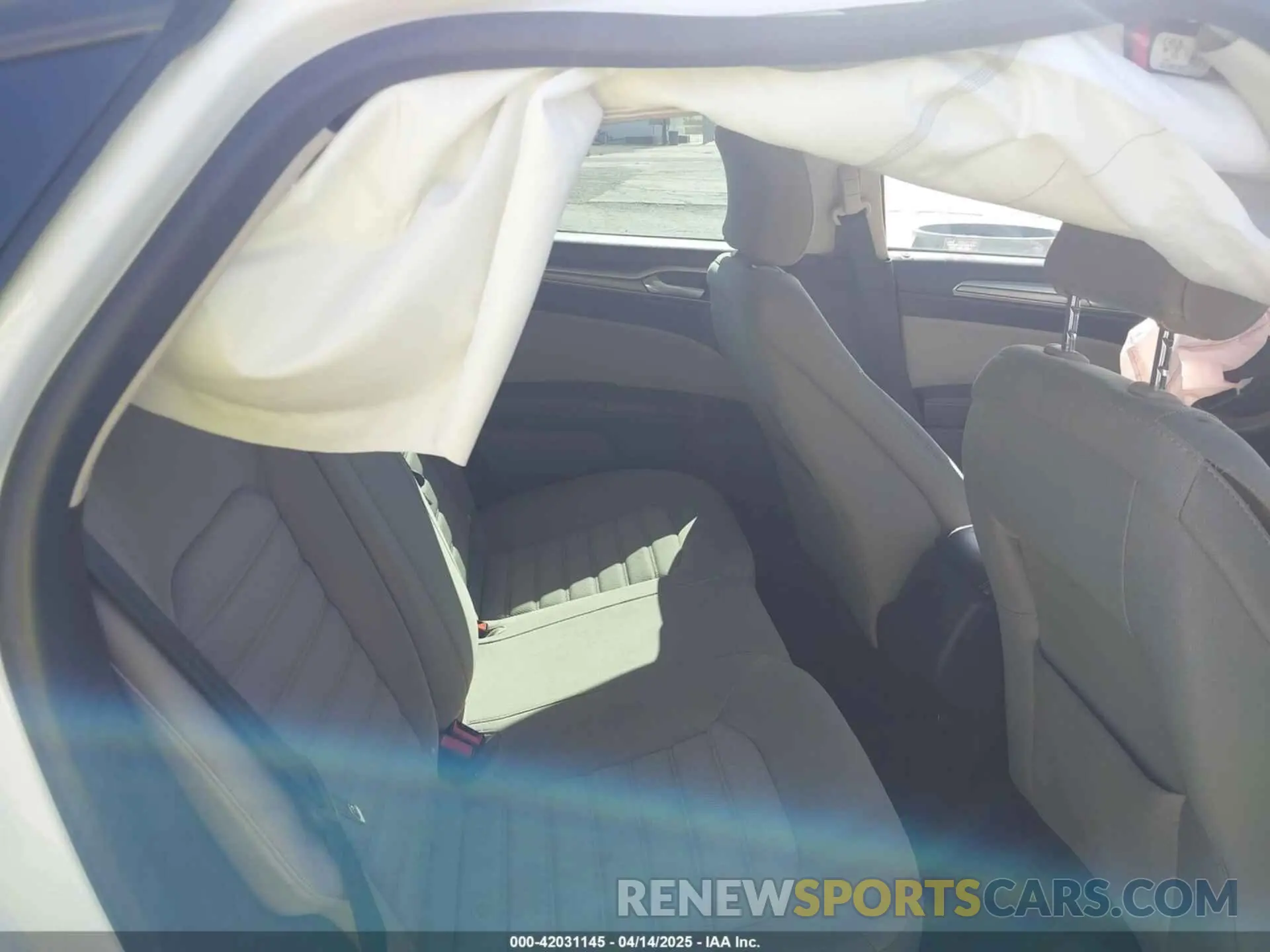 8 fotografías del automóvil dañado 3FA6P0G77KR218129 FORD FUSION 2019