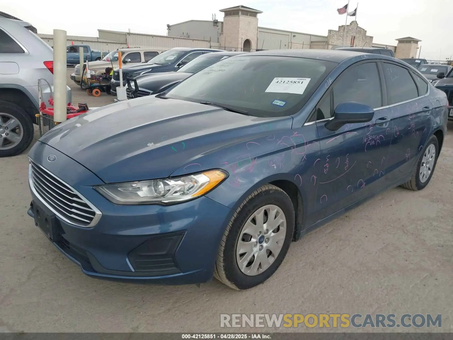 2 fotografías del automóvil dañado 3FA6P0G79KR148004 FORD FUSION 2019