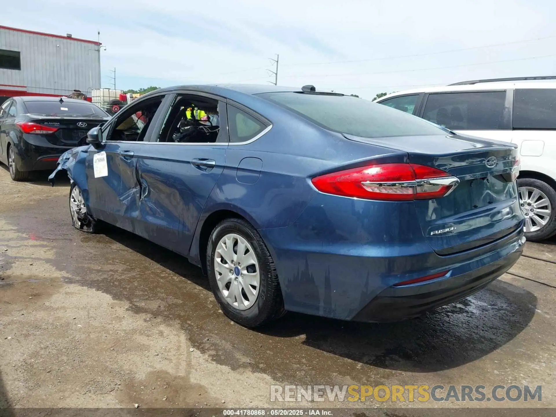 3 fotografías del automóvil dañado 3FA6P0G79KR267560 FORD FUSION 2019