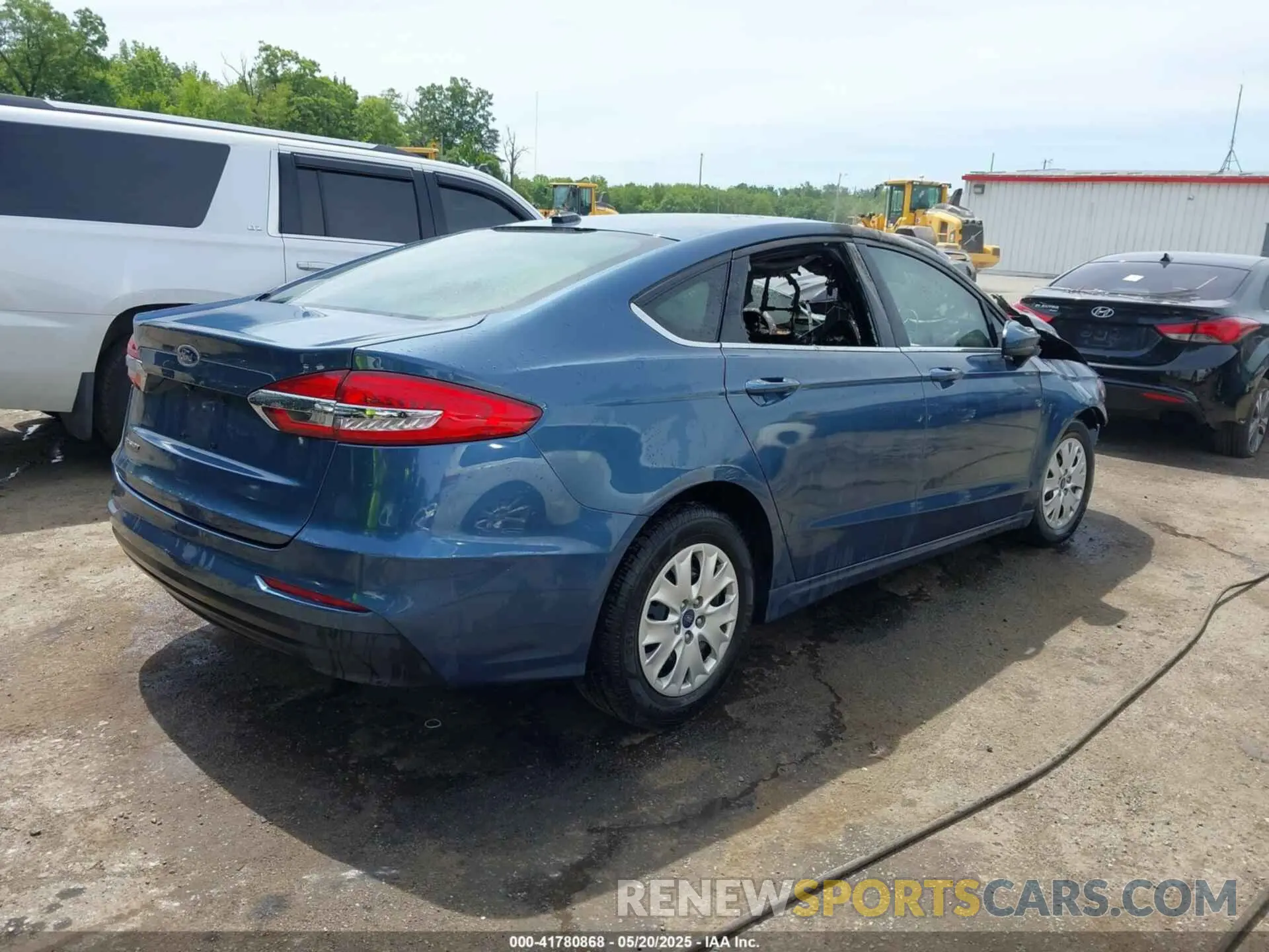 4 fotografías del automóvil dañado 3FA6P0G79KR267560 FORD FUSION 2019