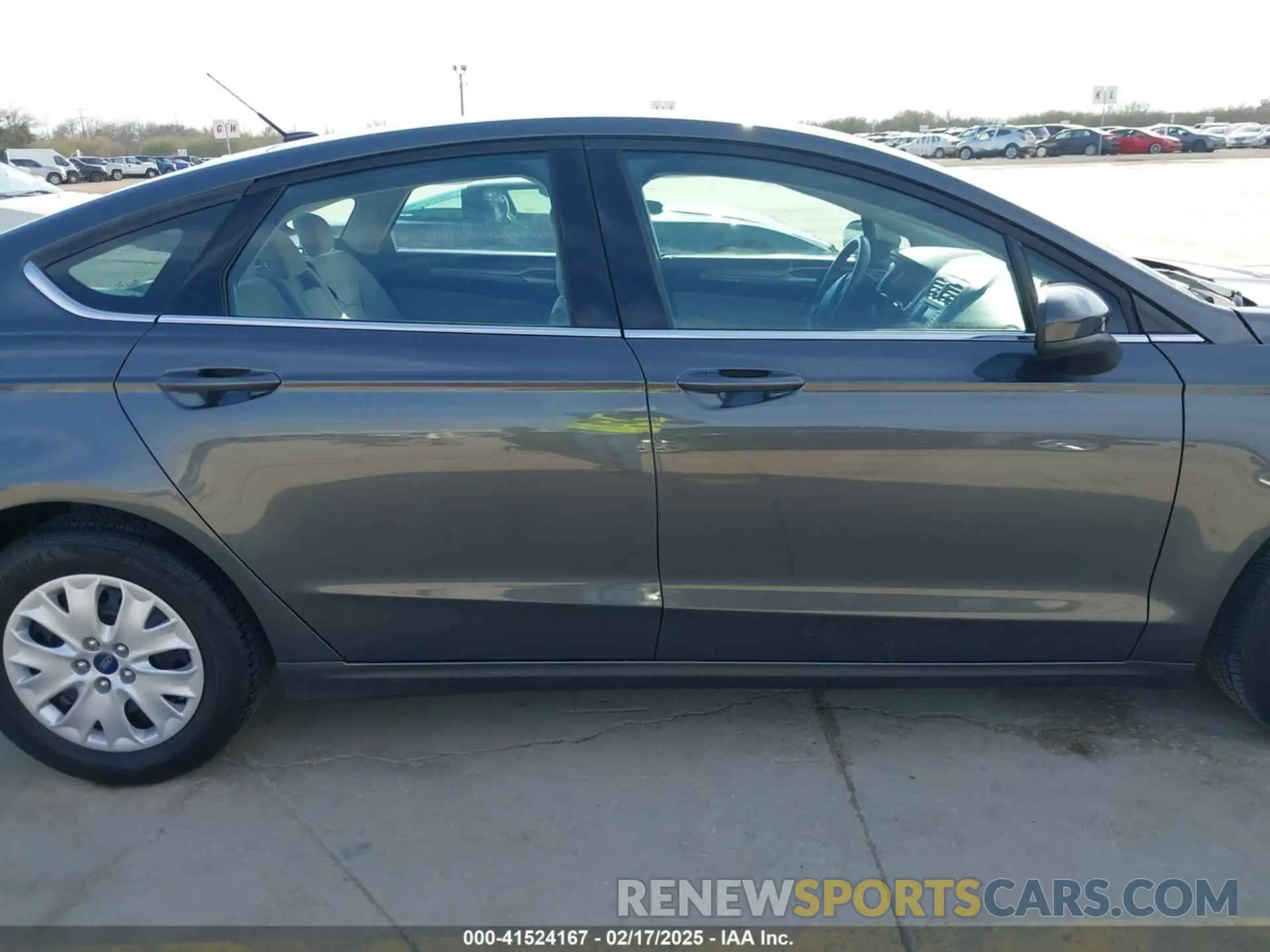14 fotografías del automóvil dañado 3FA6P0G79KR283029 FORD FUSION 2019