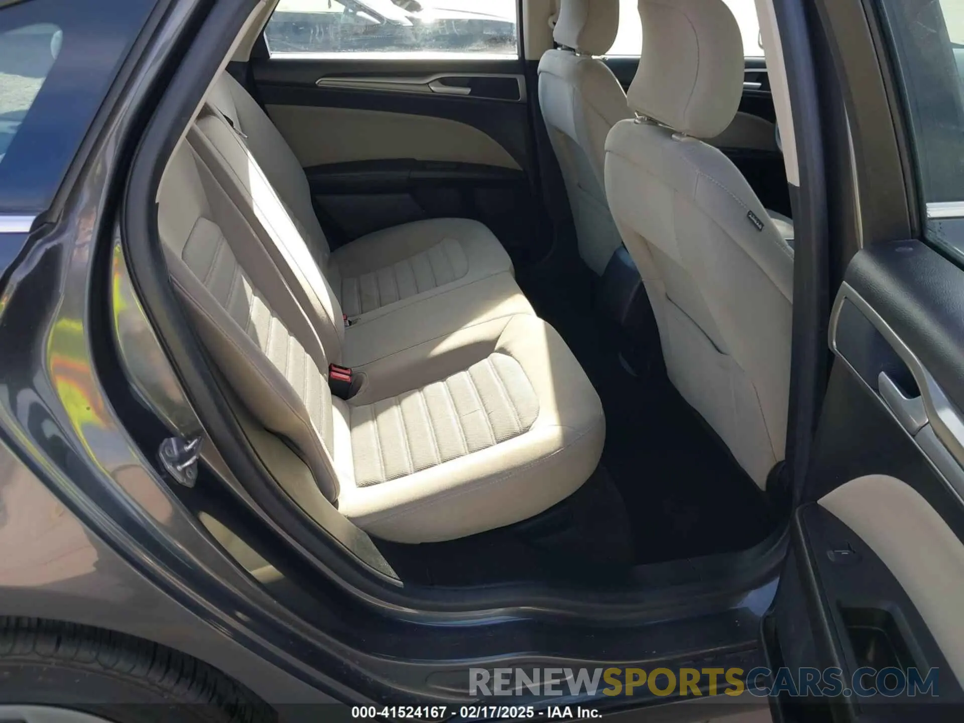 8 fotografías del automóvil dañado 3FA6P0G79KR283029 FORD FUSION 2019