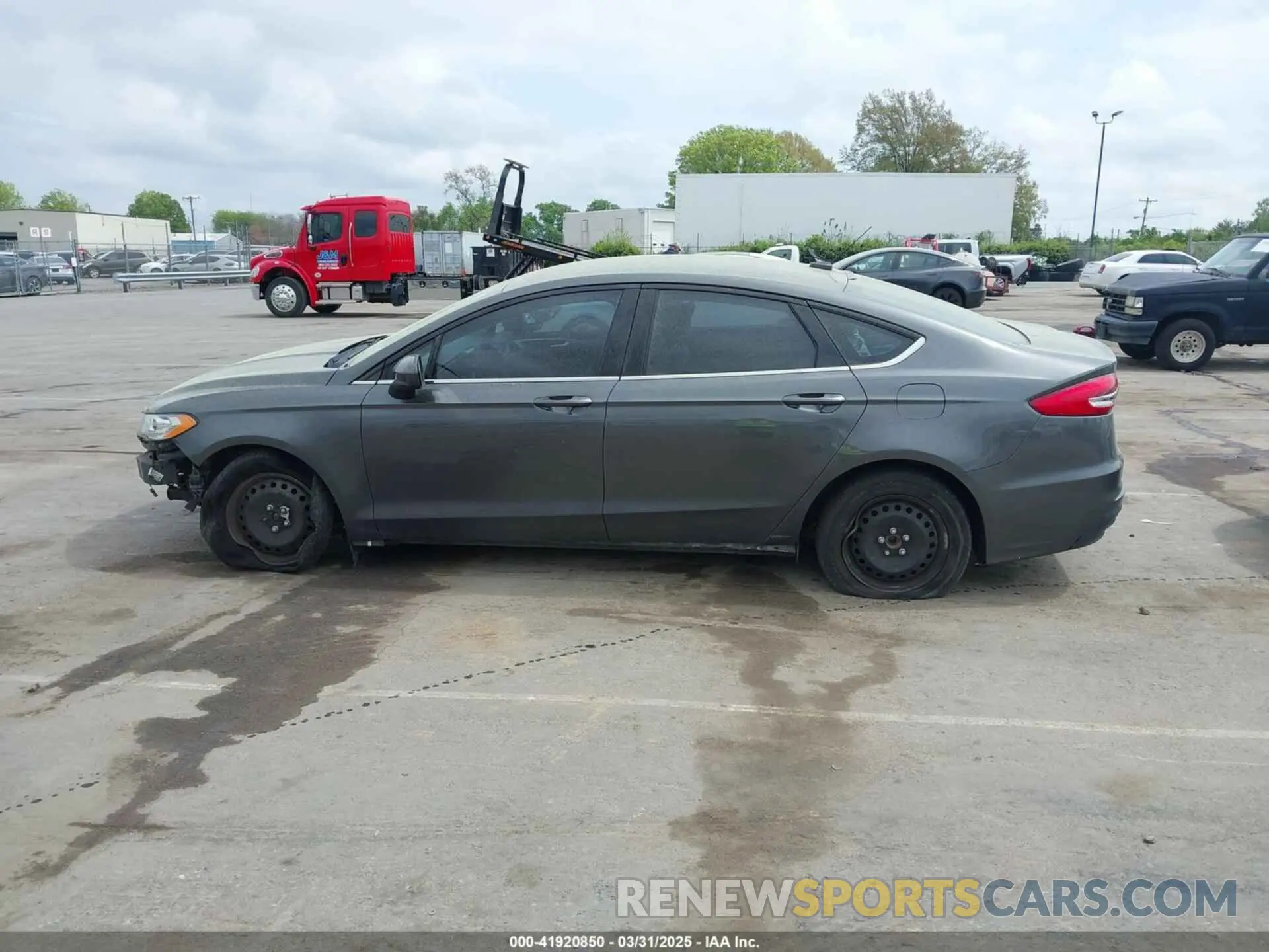 14 fotografías del automóvil dañado 3FA6P0G7XKR102326 FORD FUSION 2019
