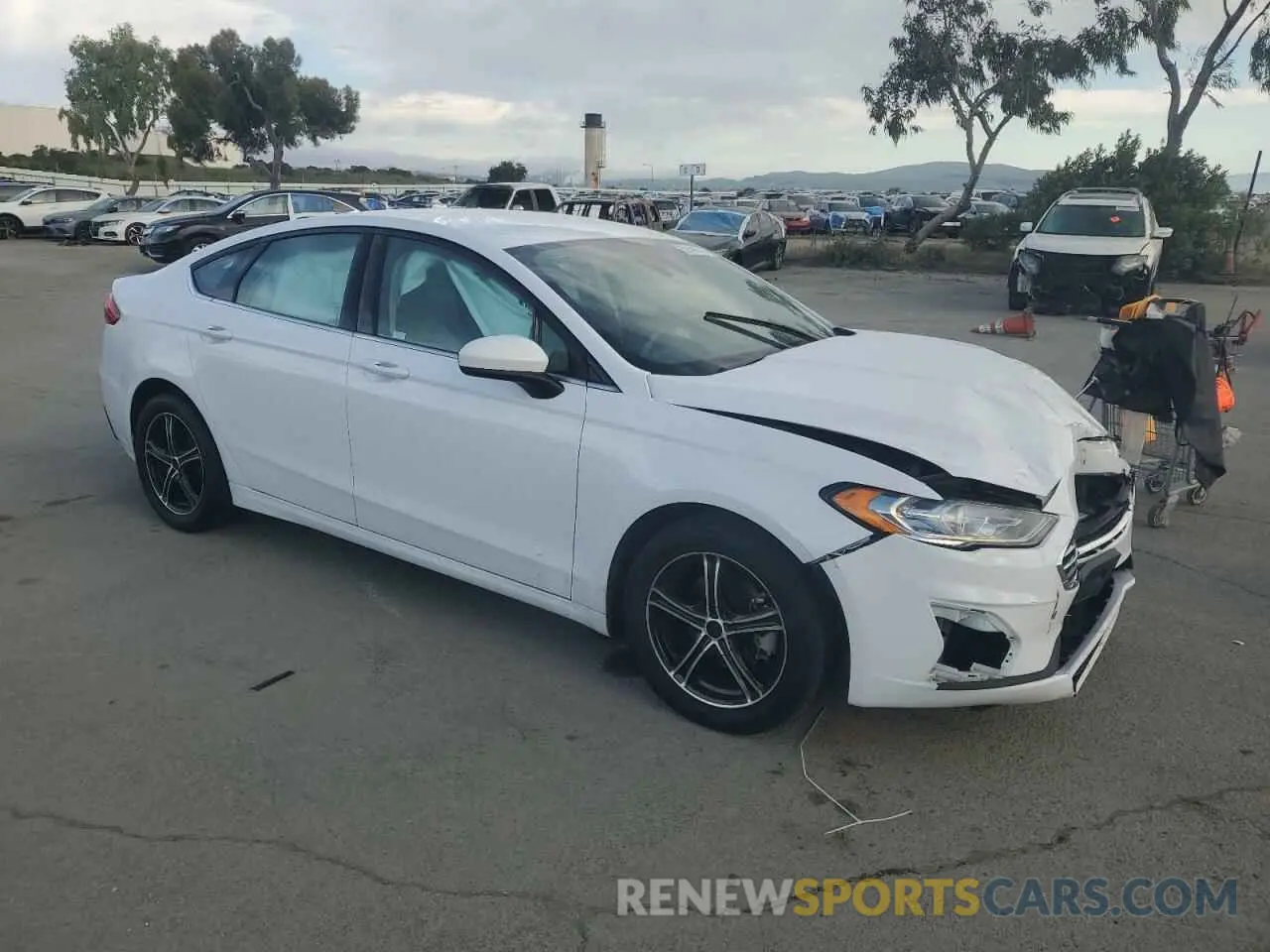 4 fotografías del automóvil dañado 3FA6P0G7XKR108675 FORD FUSION 2019