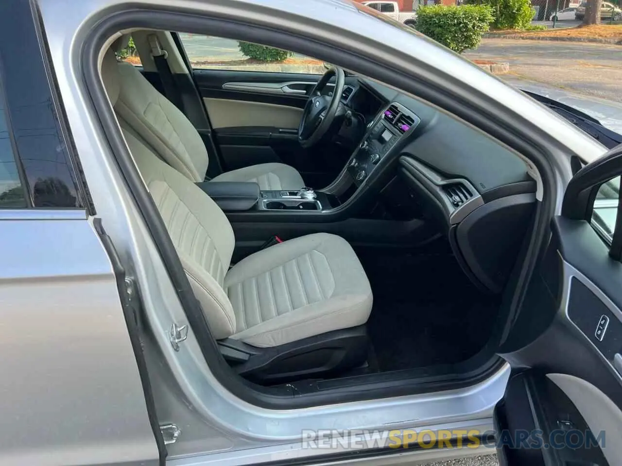 5 fotografías del automóvil dañado 3FA6P0G7XKR143006 FORD FUSION 2019