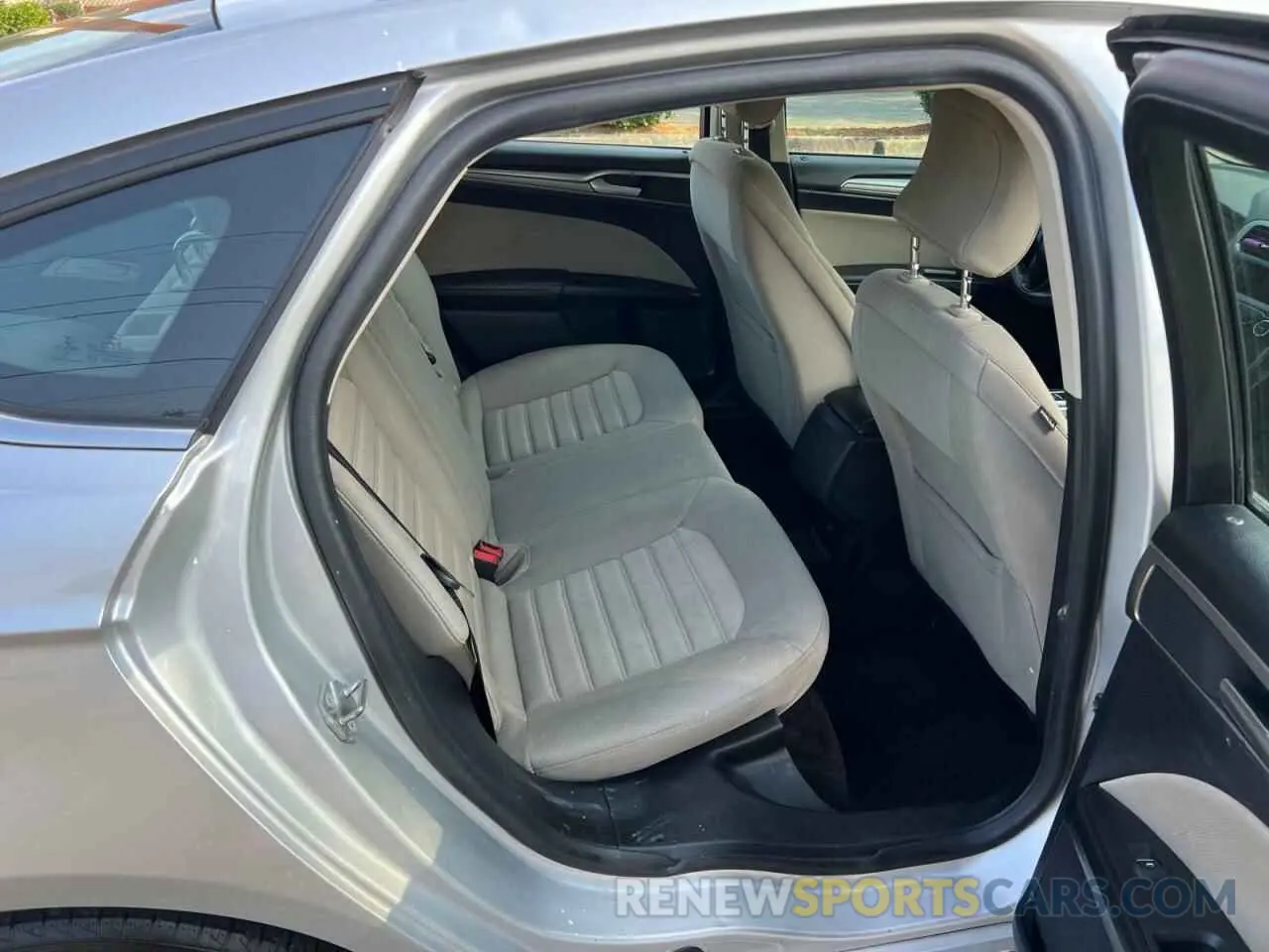 6 fotografías del automóvil dañado 3FA6P0G7XKR143006 FORD FUSION 2019