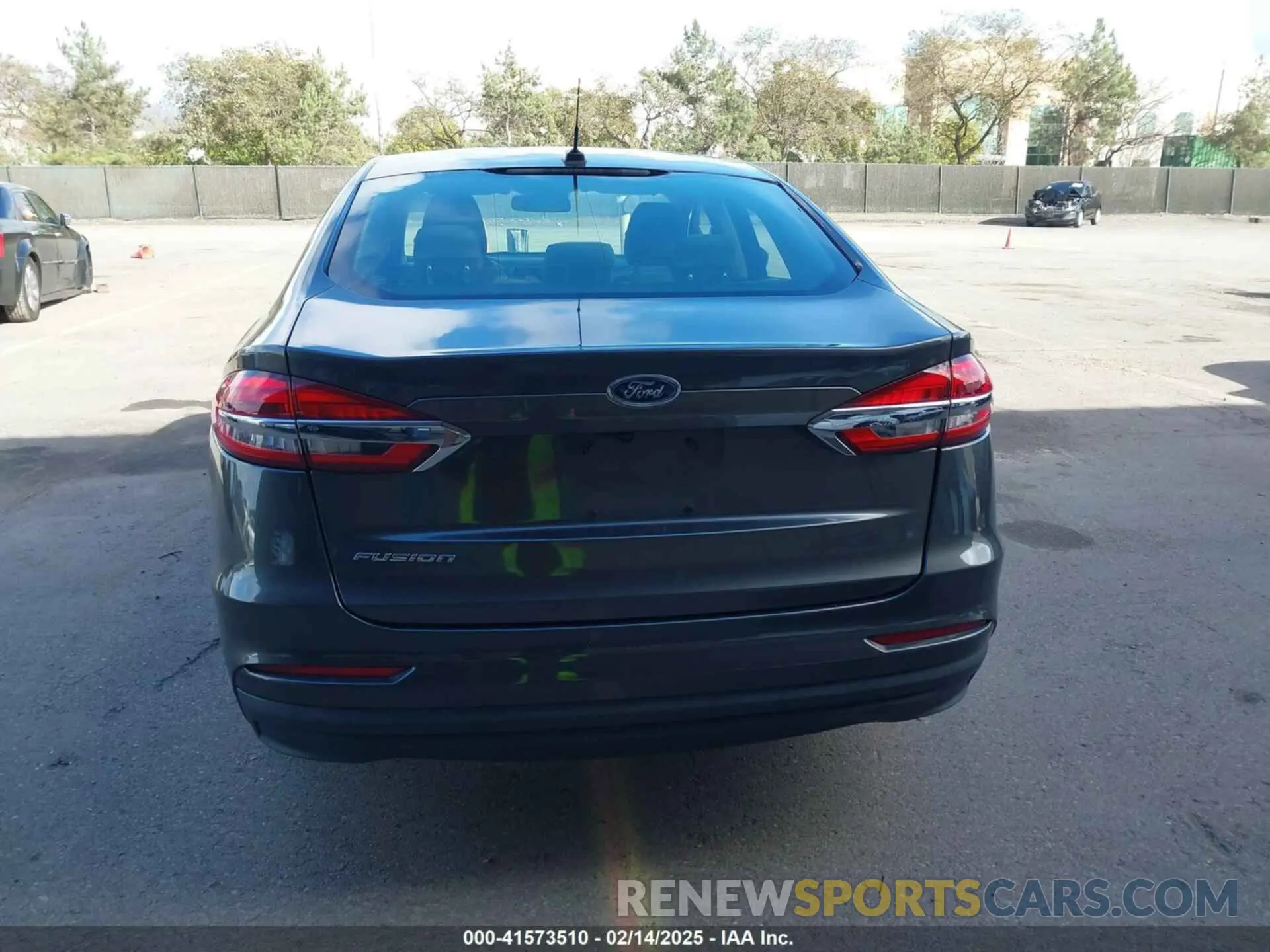 16 fotografías del automóvil dañado 3FA6P0G7XKR232512 FORD FUSION 2019