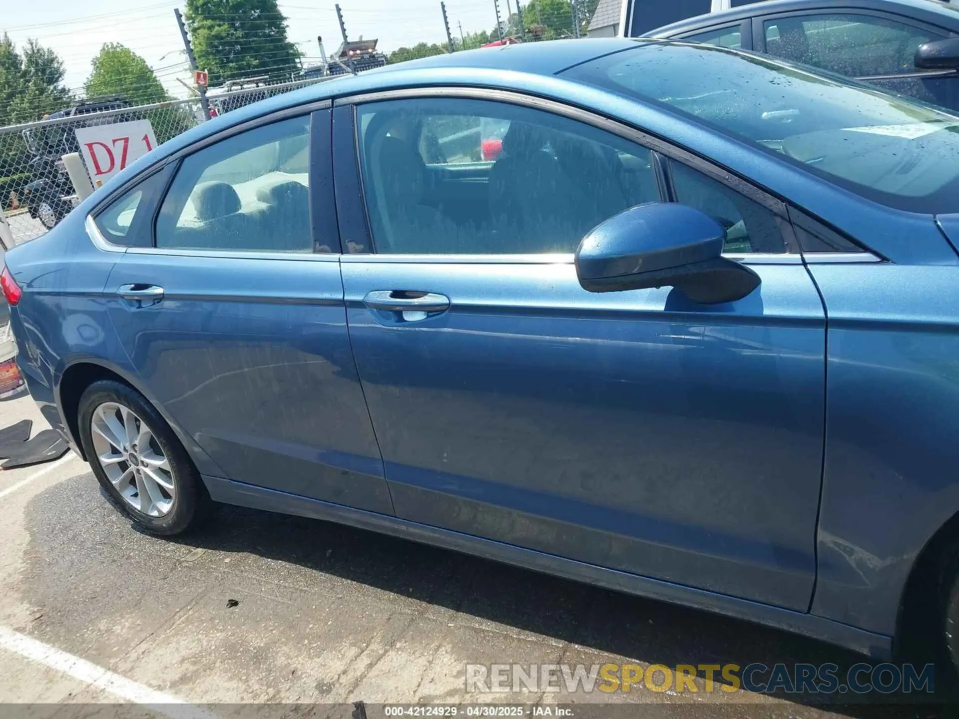 14 fotografías del automóvil dañado 3FA6P0H72KR123170 FORD FUSION 2019