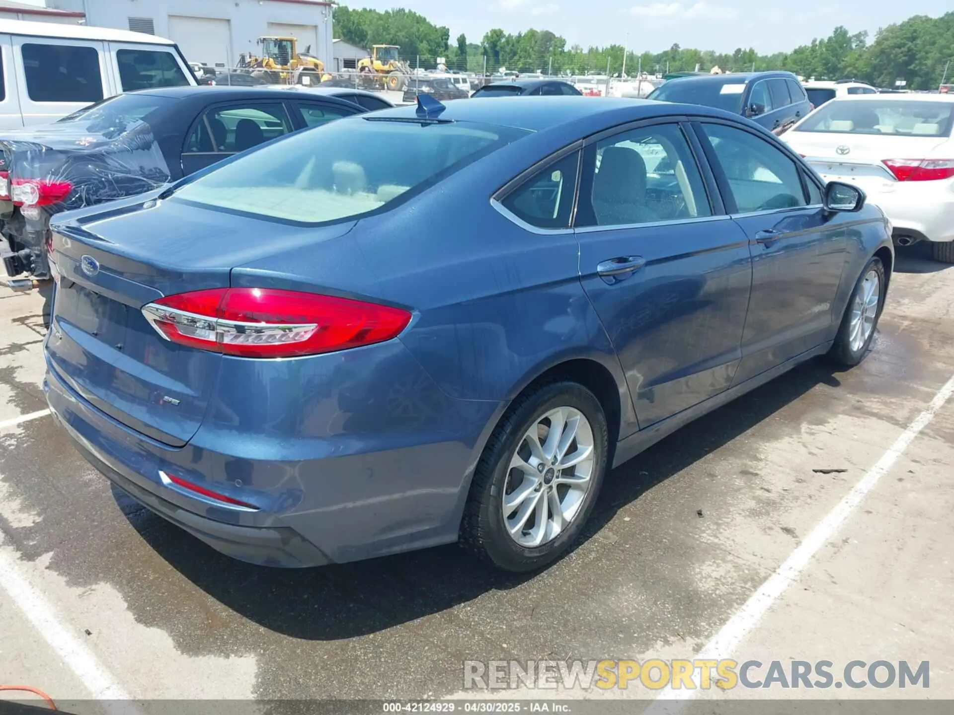 4 fotografías del automóvil dañado 3FA6P0H72KR123170 FORD FUSION 2019