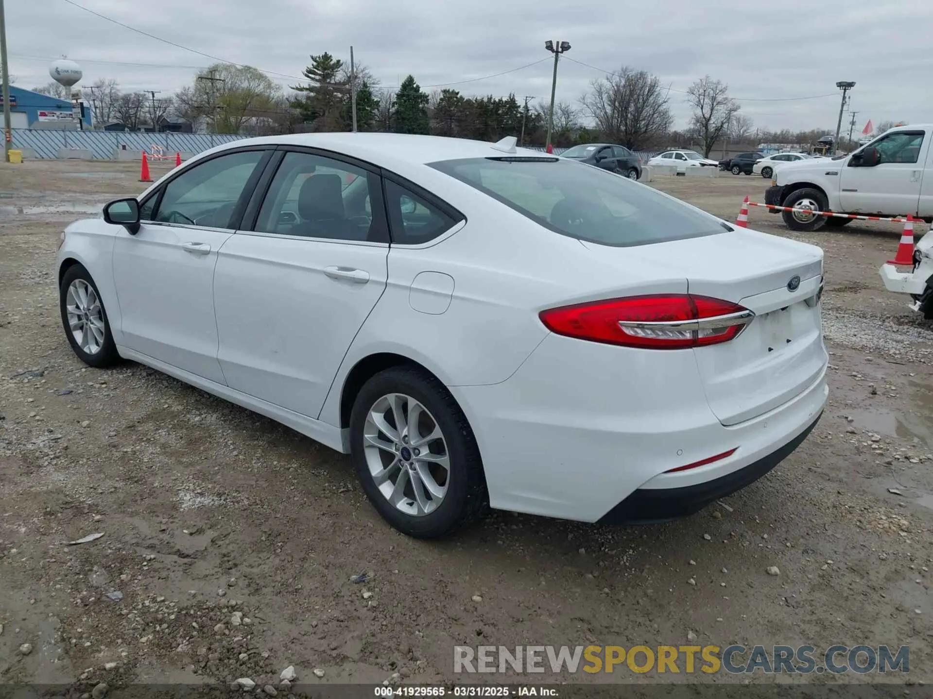 3 fotografías del automóvil dañado 3FA6P0H74KR278299 FORD FUSION 2019