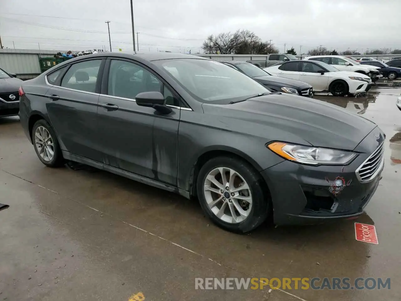 4 fotografías del automóvil dañado 3FA6P0H78KR152057 FORD FUSION 2019