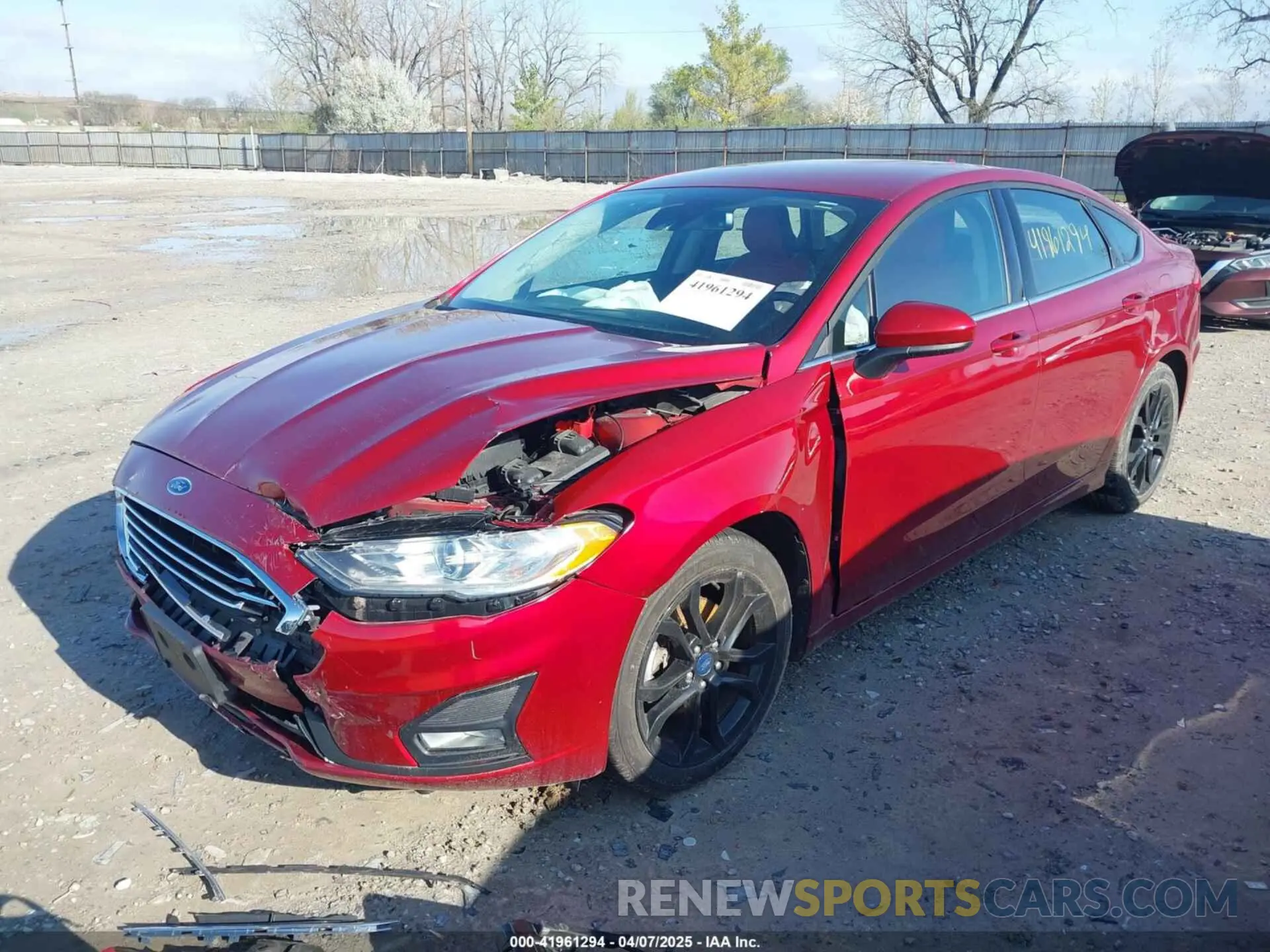 2 fotografías del automóvil dañado 3FA6P0HD1KR166565 FORD FUSION 2019