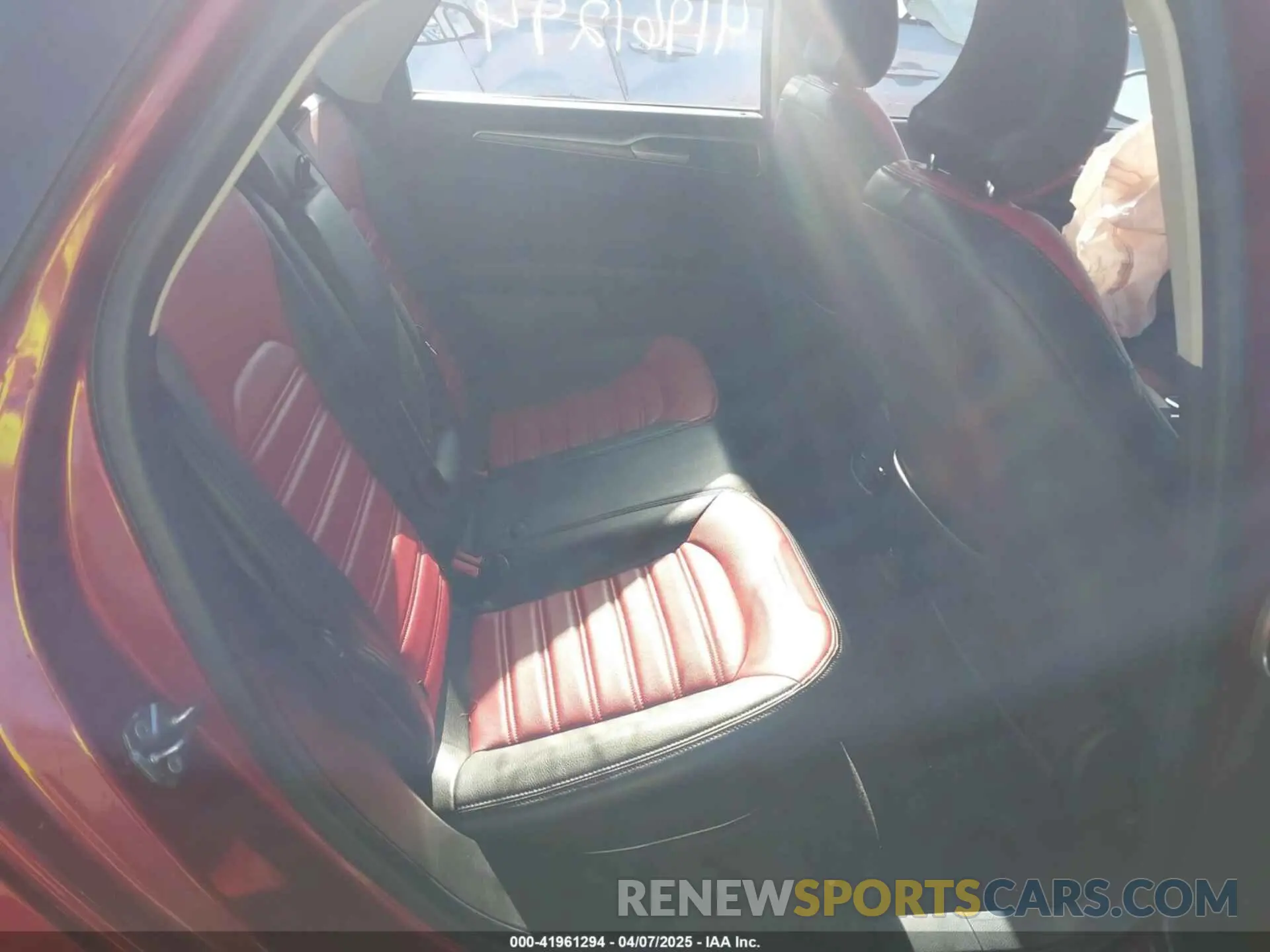 8 fotografías del automóvil dañado 3FA6P0HD1KR166565 FORD FUSION 2019