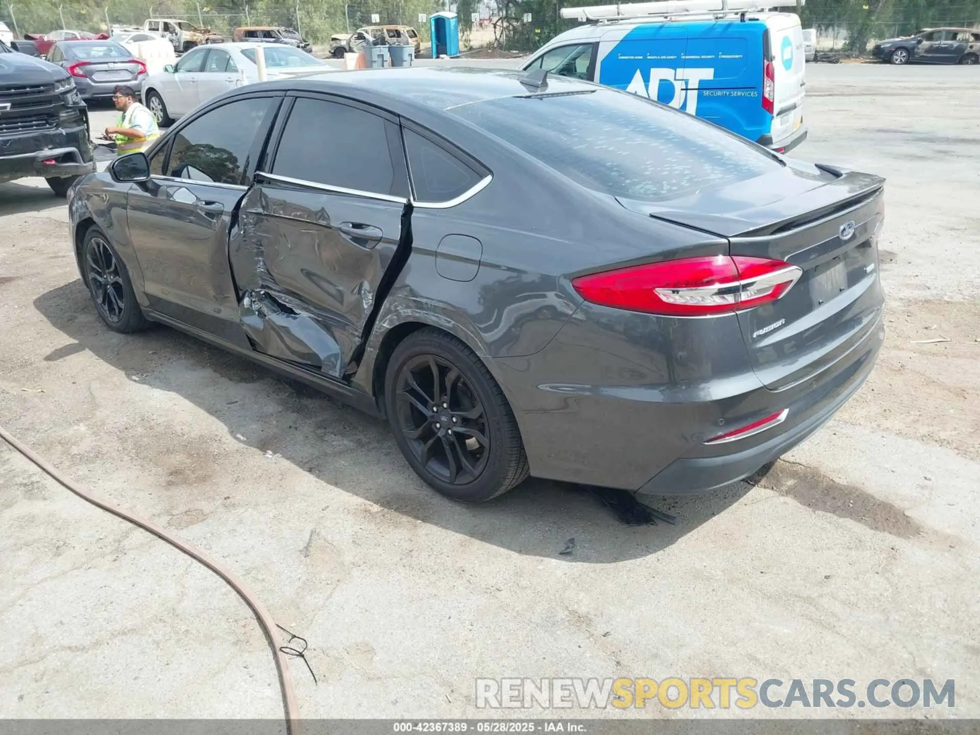 3 fotografías del automóvil dañado 3FA6P0HD1KR177114 FORD FUSION 2019
