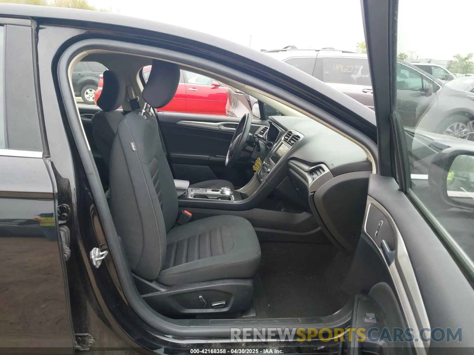 5 fotografías del automóvil dañado 3FA6P0HD1KR195421 FORD FUSION 2019