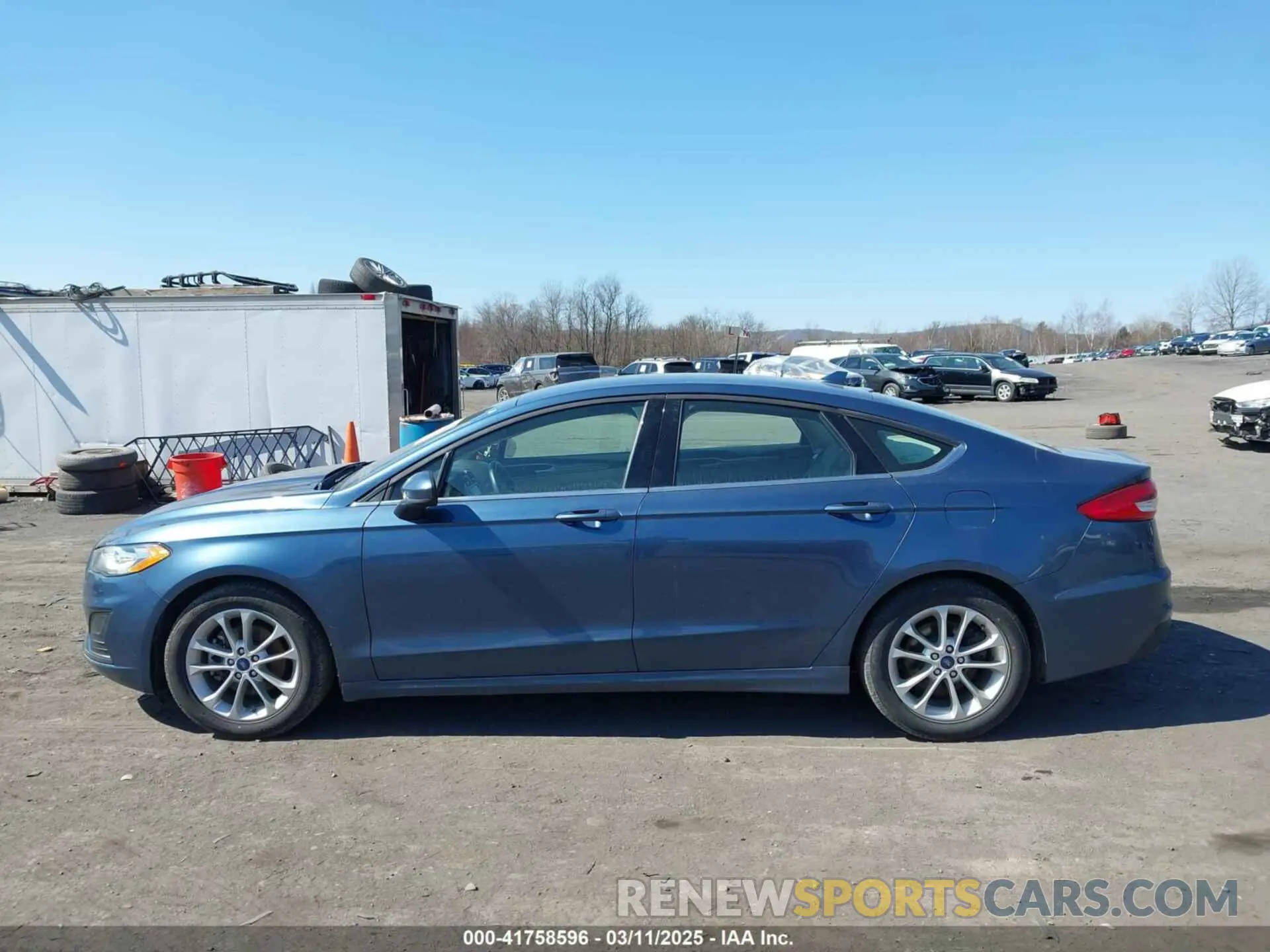 14 fotografías del automóvil dañado 3FA6P0HD1KR217532 FORD FUSION 2019