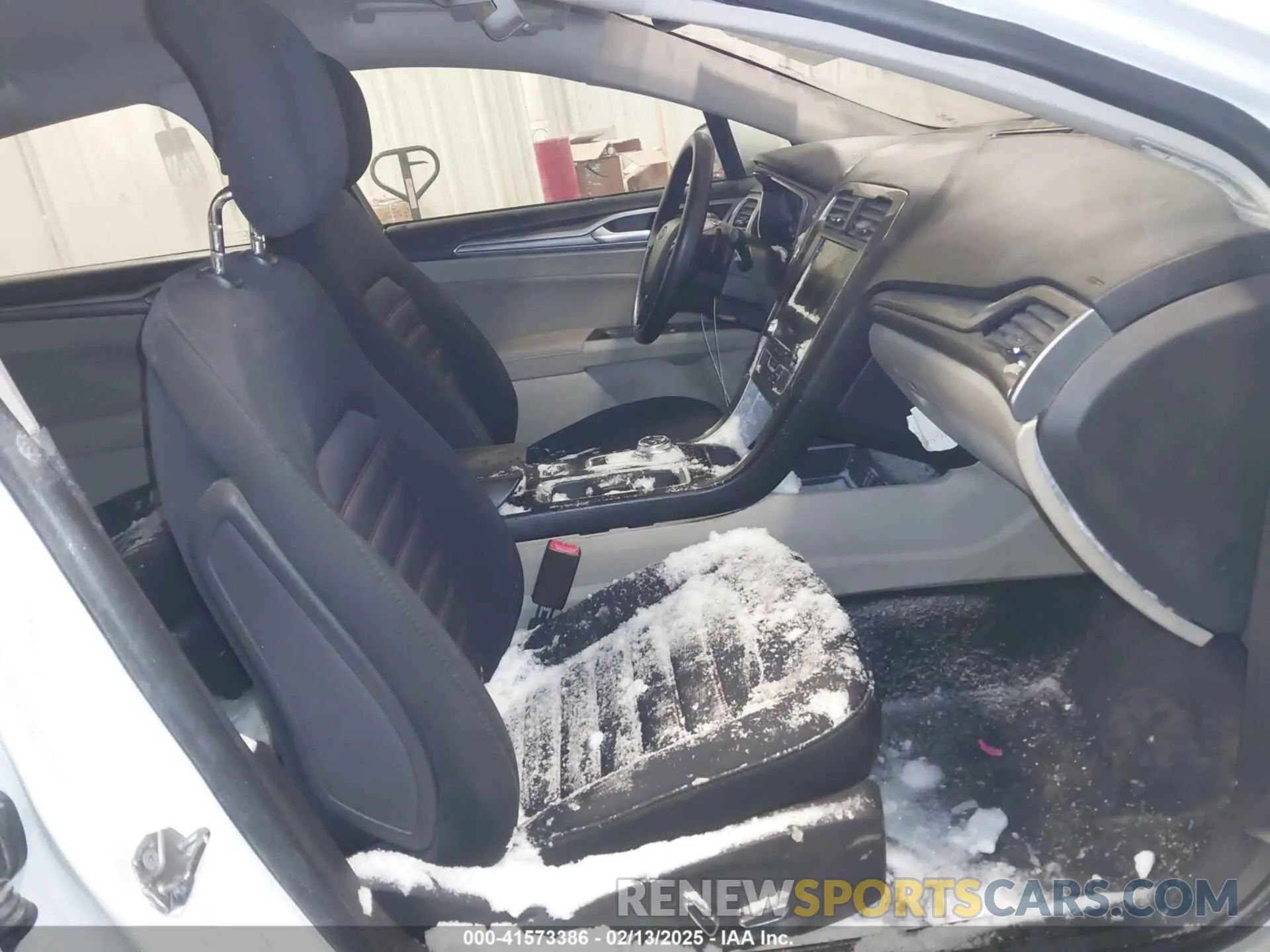 5 fotografías del automóvil dañado 3FA6P0HD1KR231754 FORD FUSION 2019