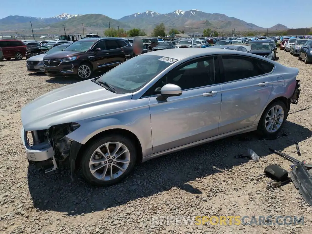 2 fotografías del automóvil dañado 3FA6P0HD1KR239448 FORD FUSION 2019