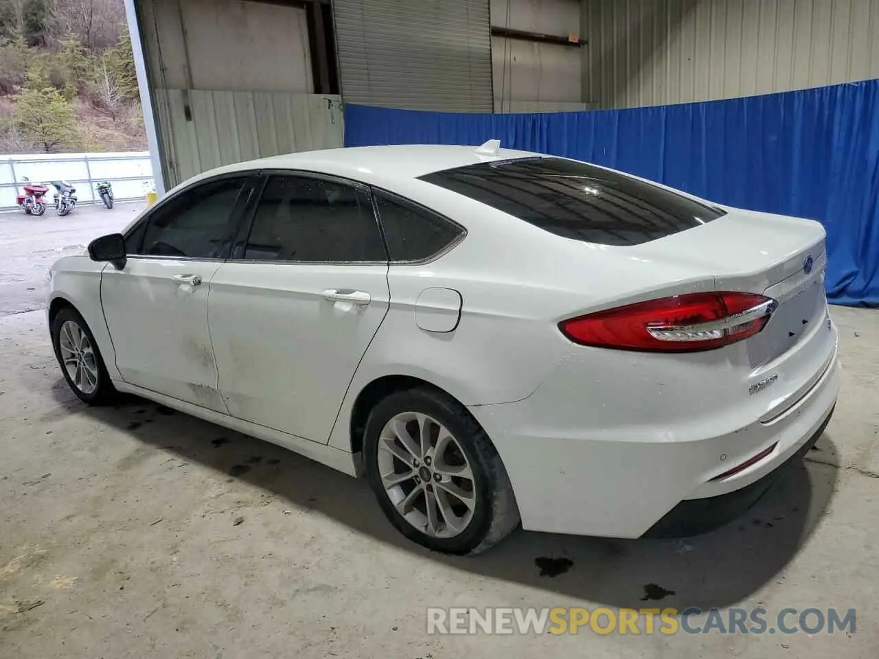 2 fotografías del automóvil dañado 3FA6P0HD1KR261305 FORD FUSION 2019