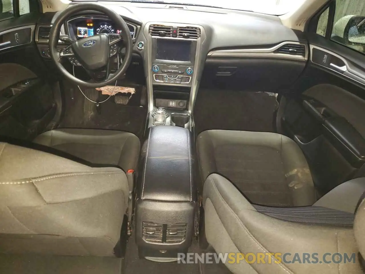 8 fotografías del automóvil dañado 3FA6P0HD1KR261305 FORD FUSION 2019