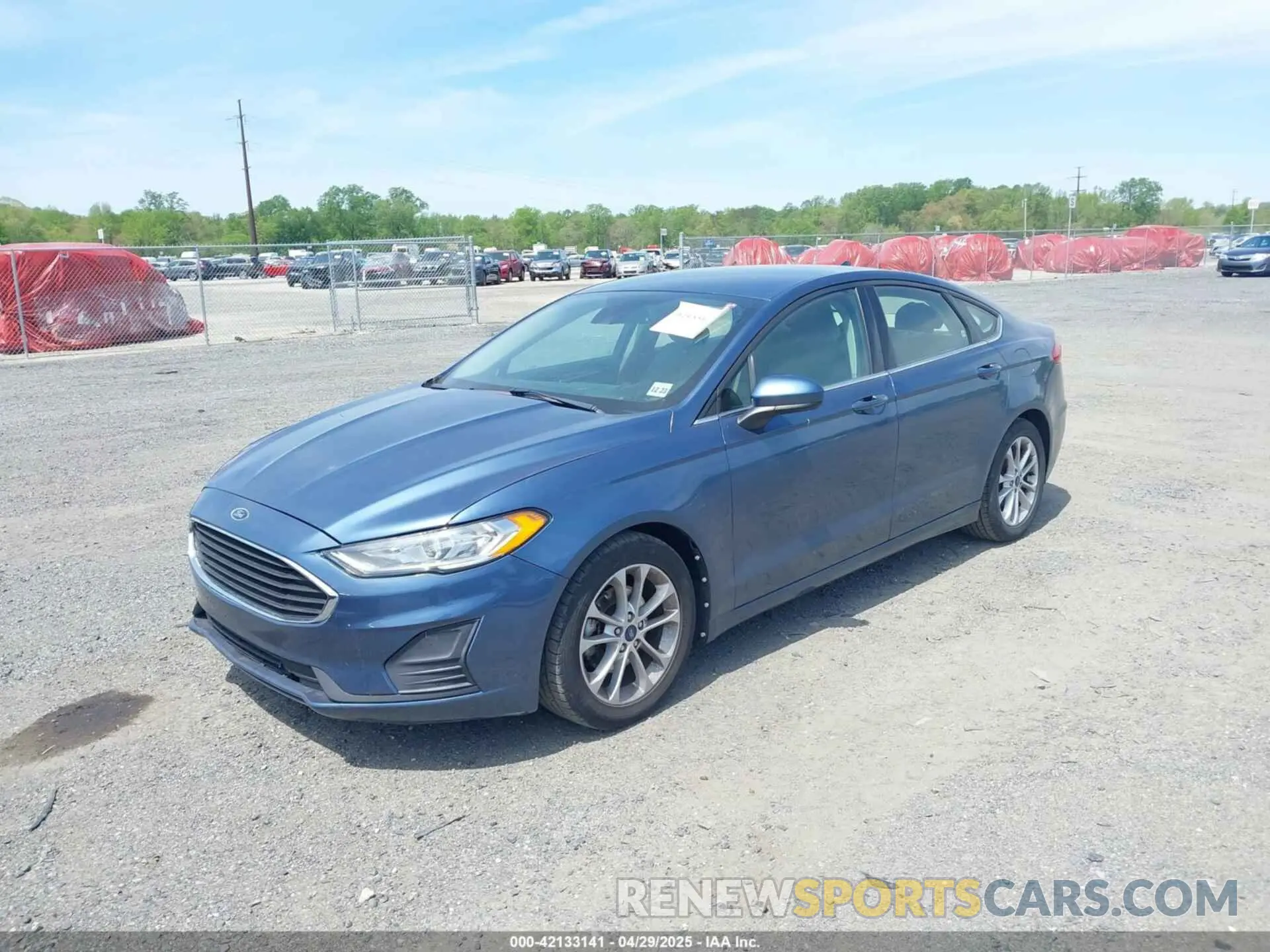 2 fotografías del automóvil dañado 3FA6P0HD2KR126379 FORD FUSION 2019