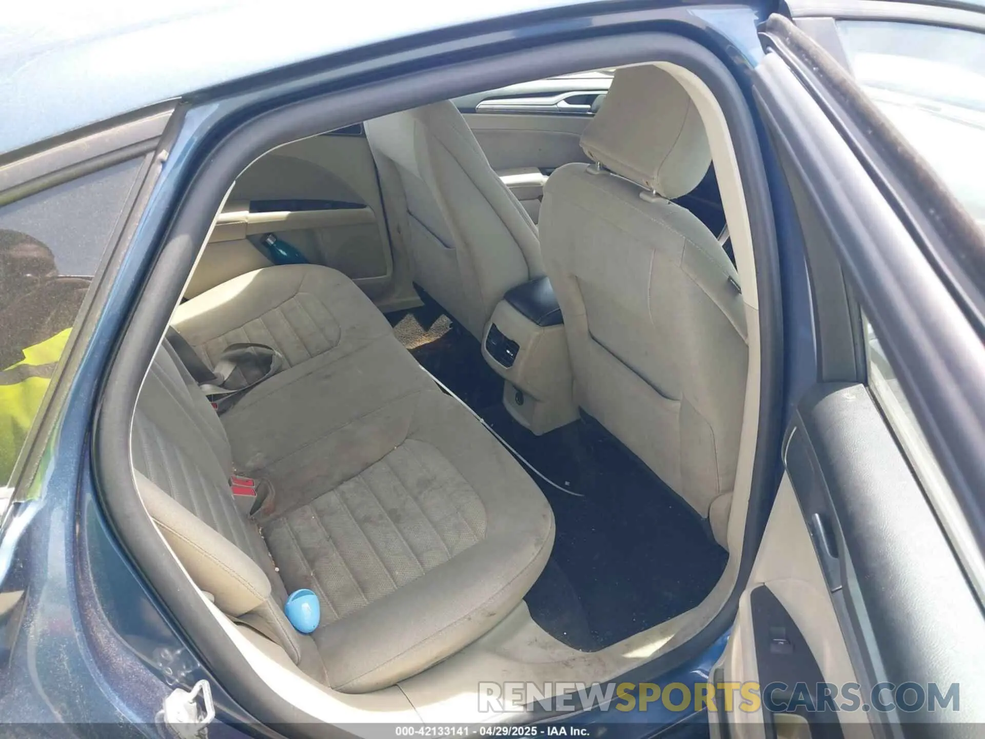 8 fotografías del automóvil dañado 3FA6P0HD2KR126379 FORD FUSION 2019