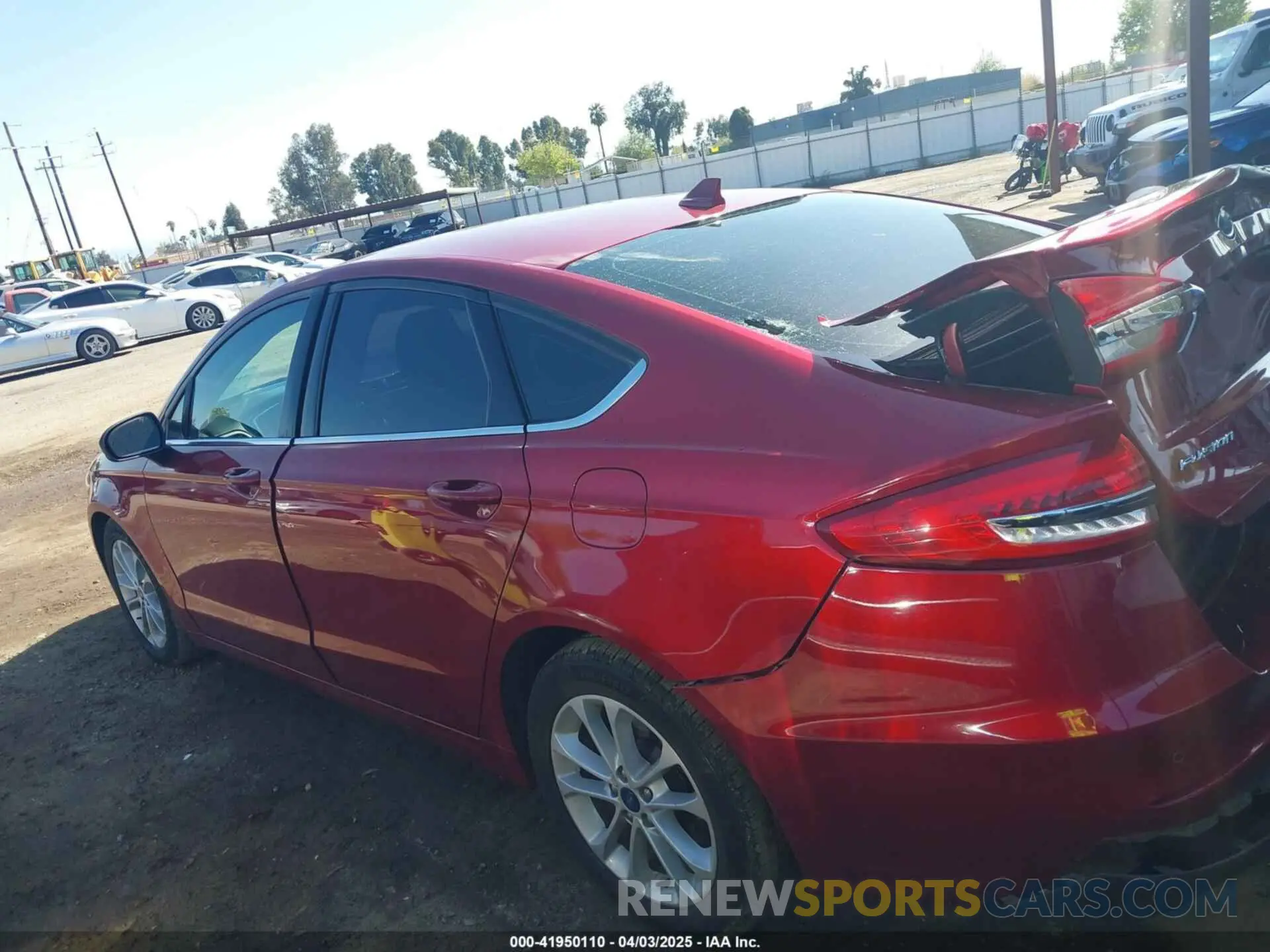 15 fotografías del automóvil dañado 3FA6P0HD2KR135468 FORD FUSION 2019