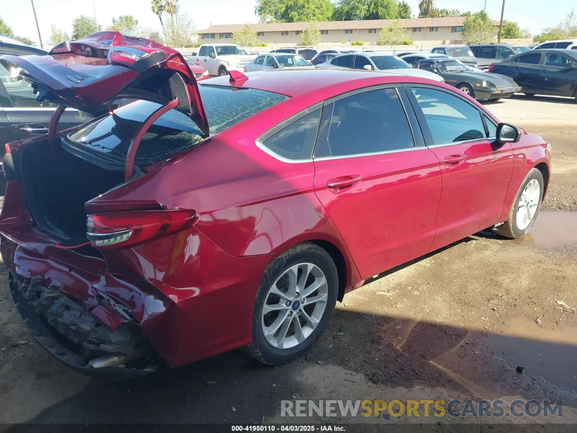 4 fotografías del automóvil dañado 3FA6P0HD2KR135468 FORD FUSION 2019