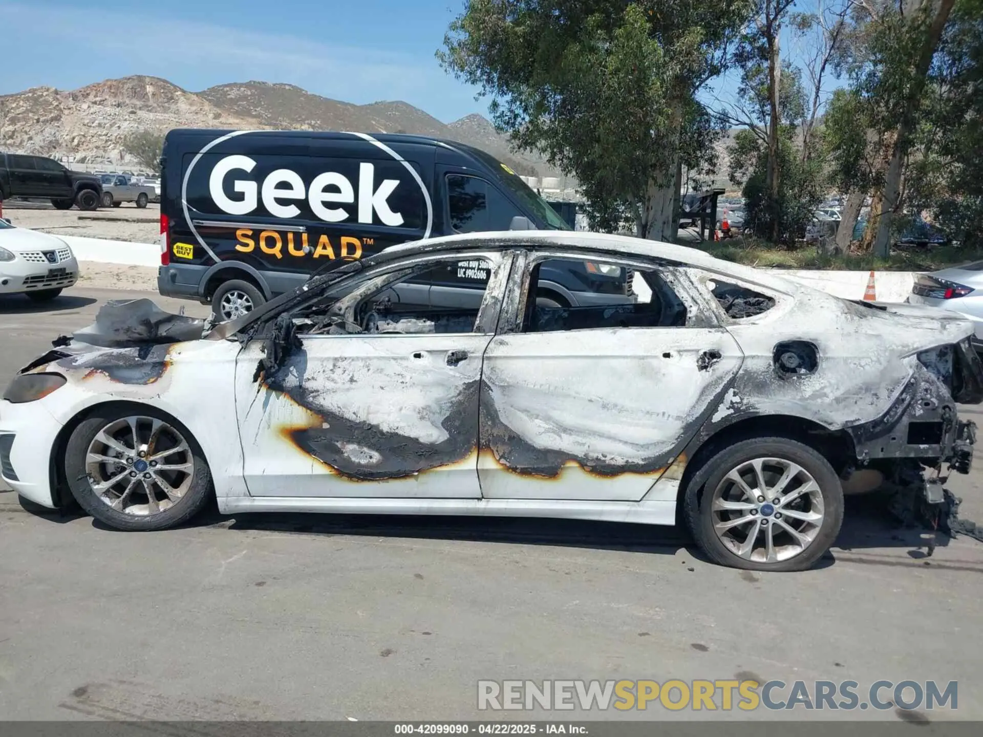 13 fotografías del automóvil dañado 3FA6P0HD2KR151184 FORD FUSION 2019