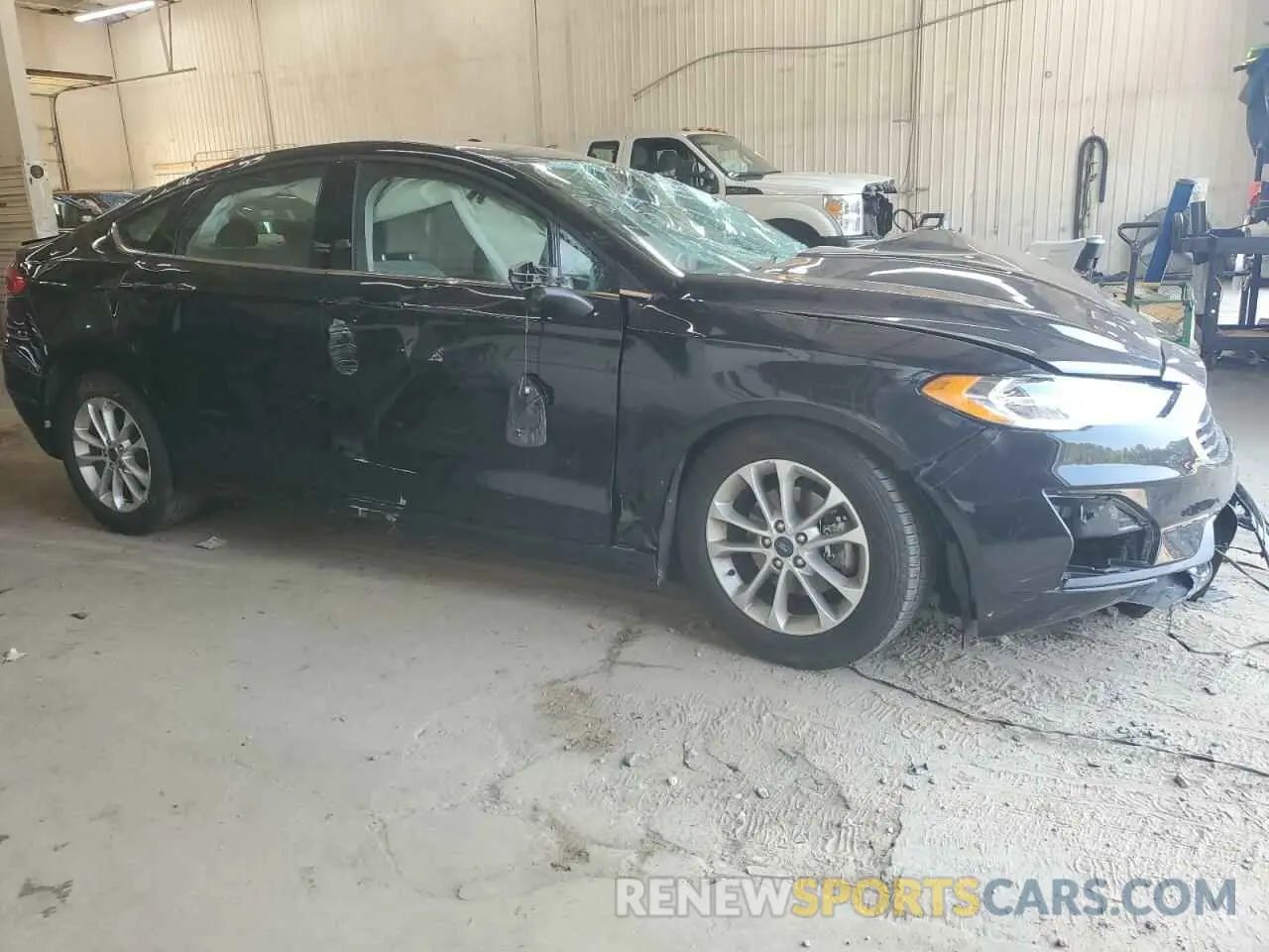 4 fotografías del automóvil dañado 3FA6P0HD2KR173606 FORD FUSION 2019