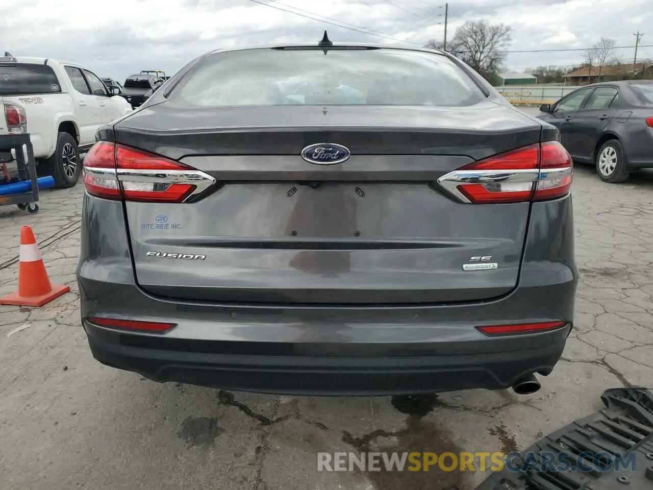 6 fotografías del automóvil dañado 3FA6P0HD2KR203476 FORD FUSION 2019